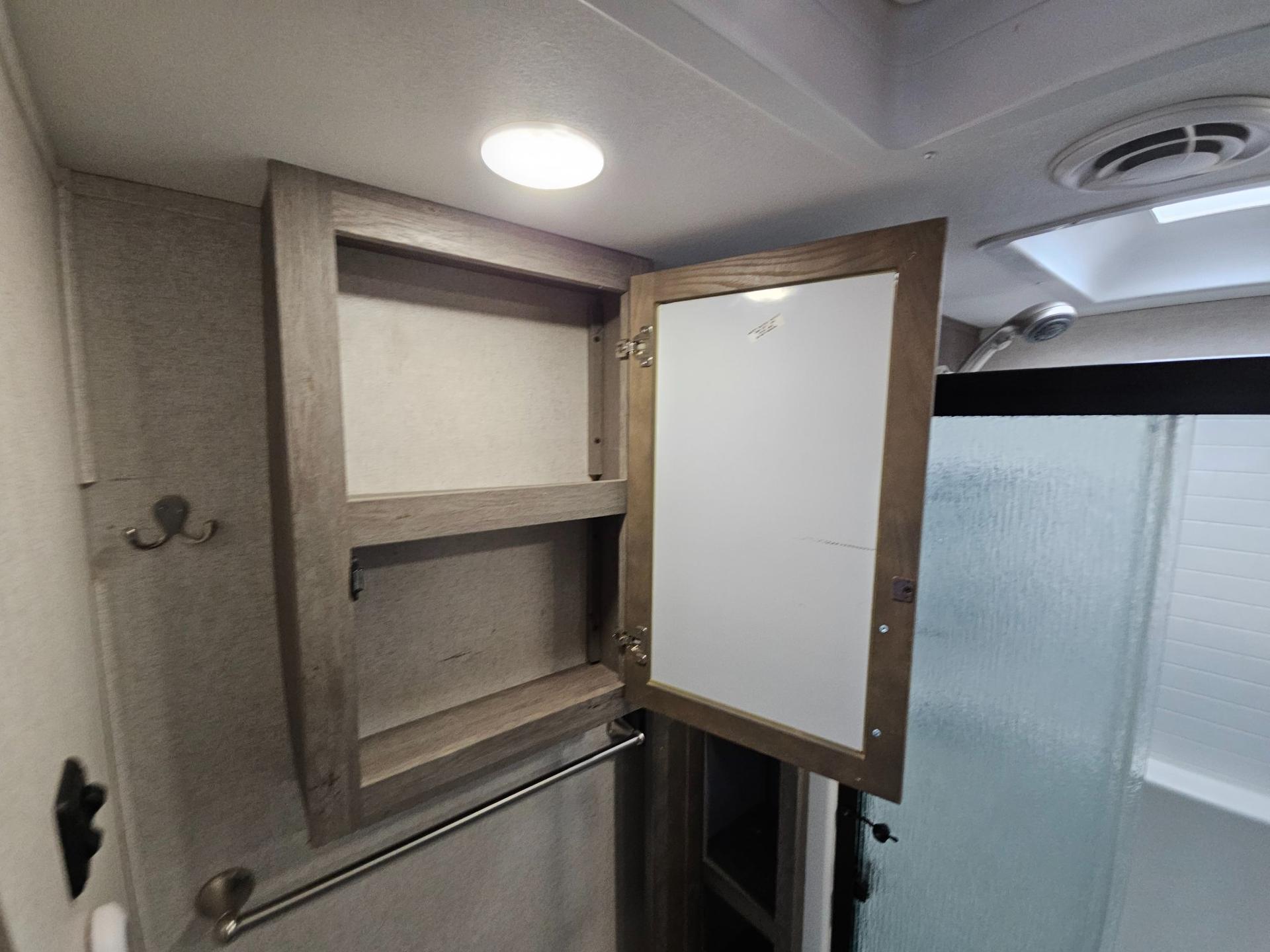 2021 Keystone RV 2021 Keystone RV Carbon - thumbnail 40