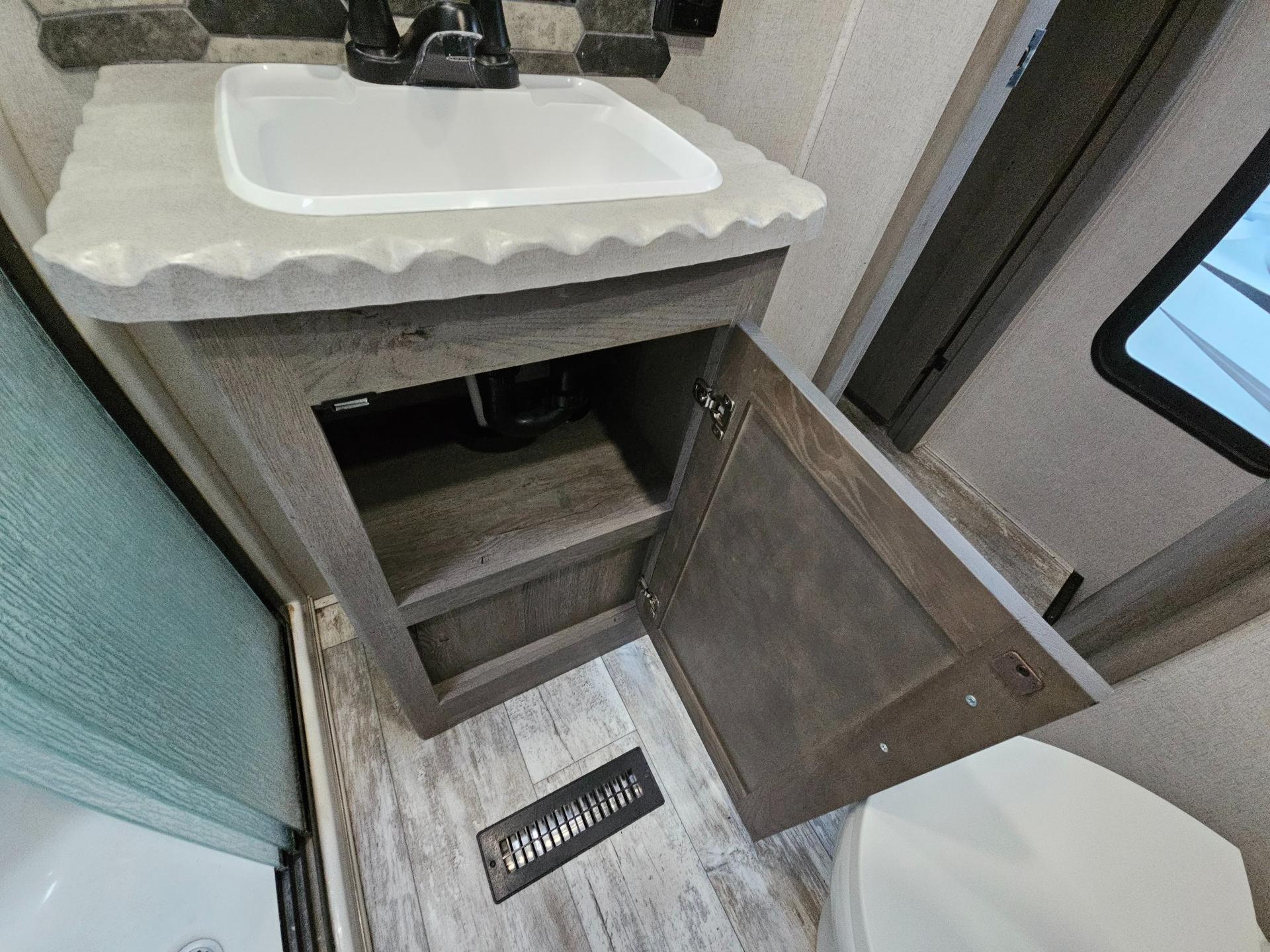 2021 Keystone RV 2021 Keystone RV Carbon - thumbnail 43