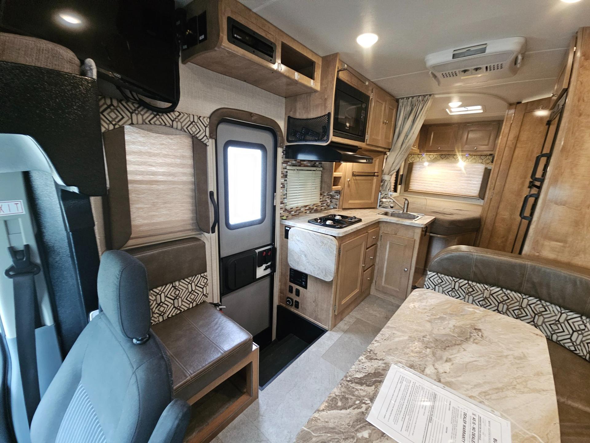 2020 Coachmen 2020 Coachmen Leprechaun - thumbnail 6