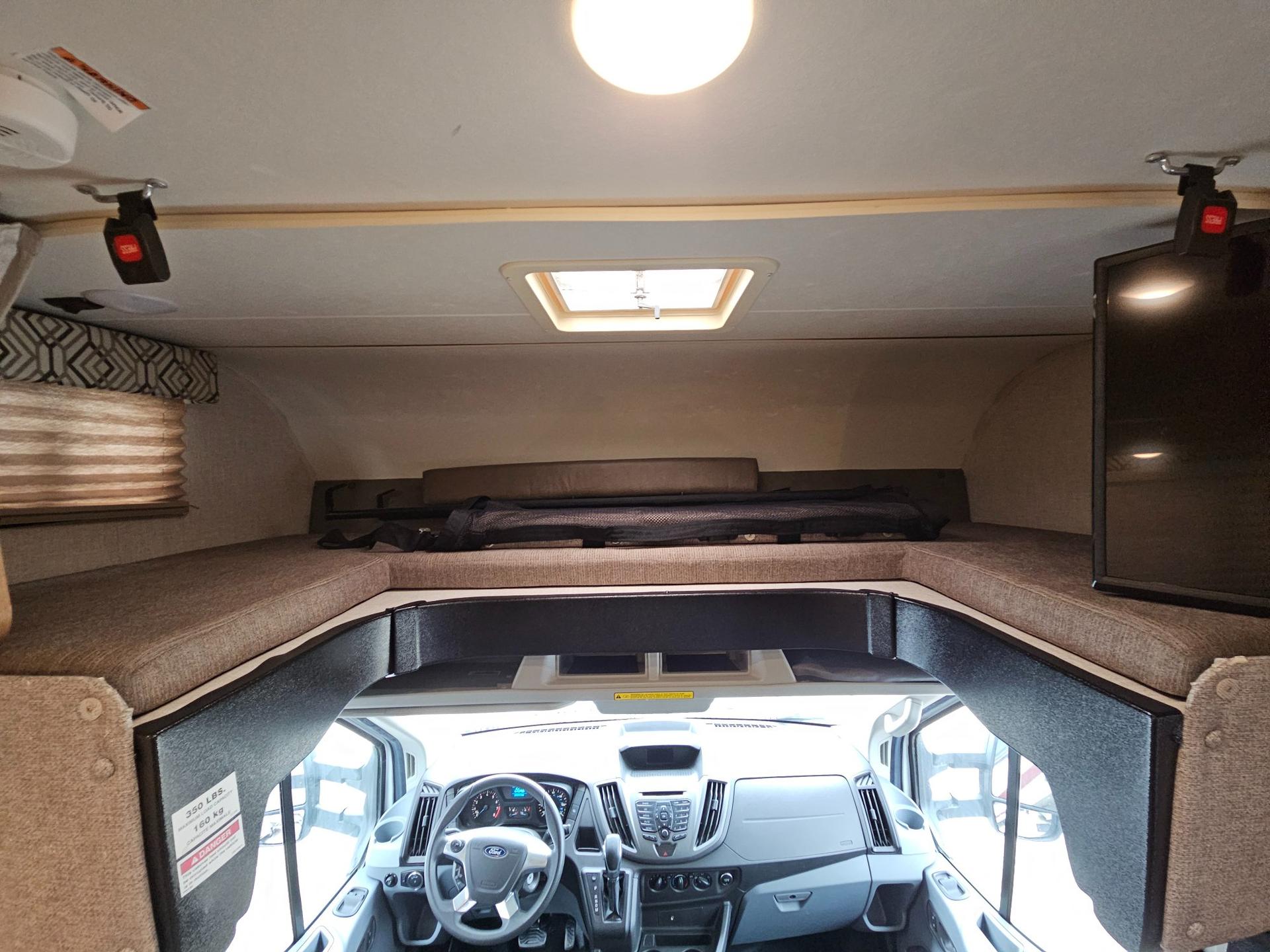 2020 Coachmen 2020 Coachmen Leprechaun - thumbnail 9