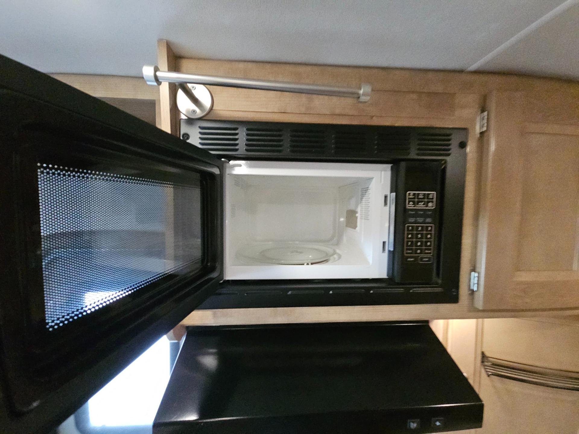 2020 Coachmen 2020 Coachmen Leprechaun - thumbnail 14