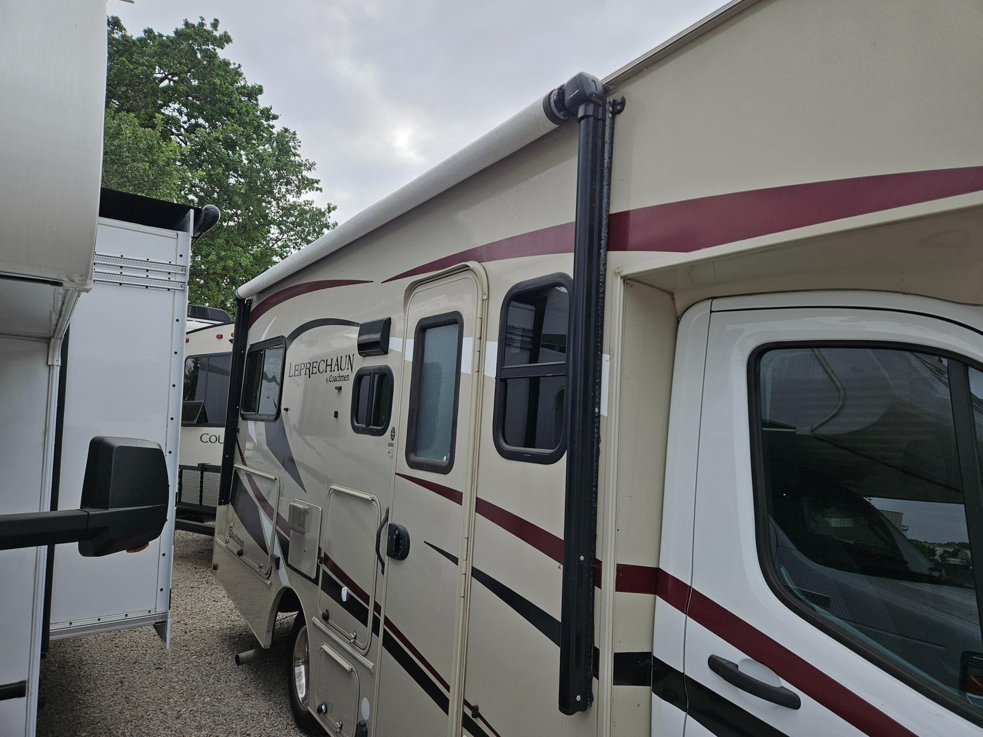 2020 Coachmen 2020 Coachmen Leprechaun - thumbnail 39