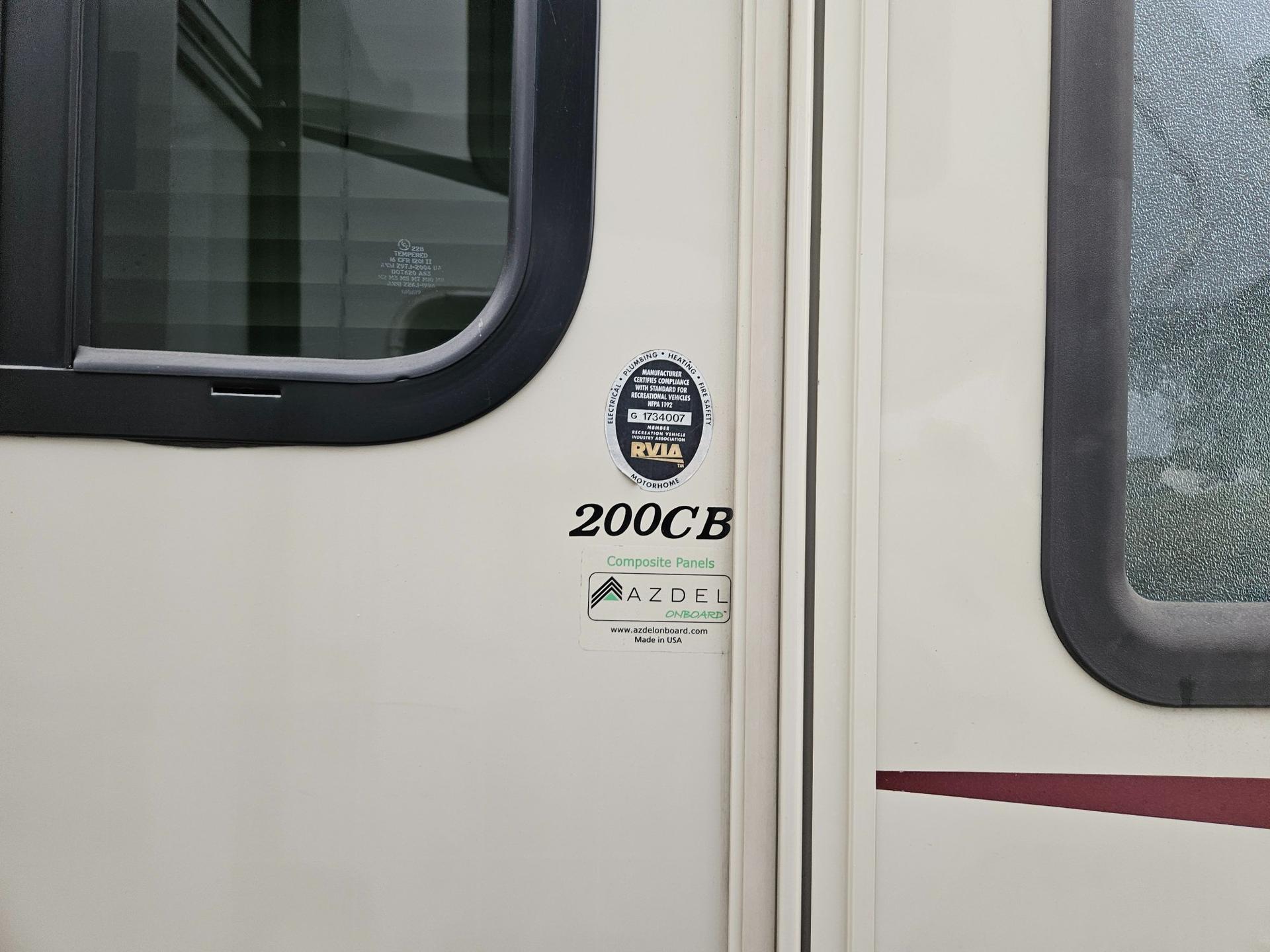 2020 Coachmen 2020 Coachmen Leprechaun - thumbnail 41