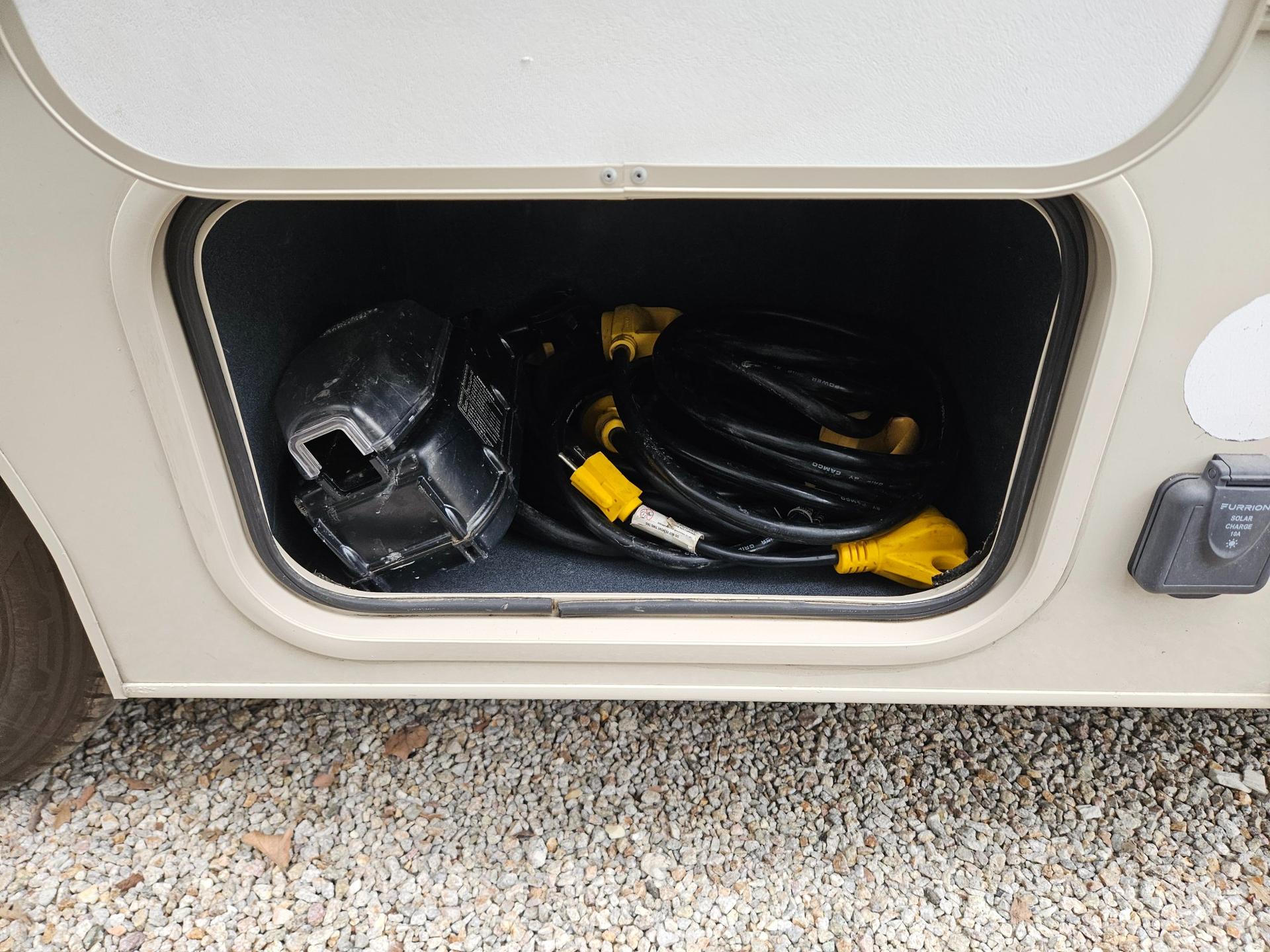 2020 Coachmen 2020 Coachmen Leprechaun - thumbnail 43