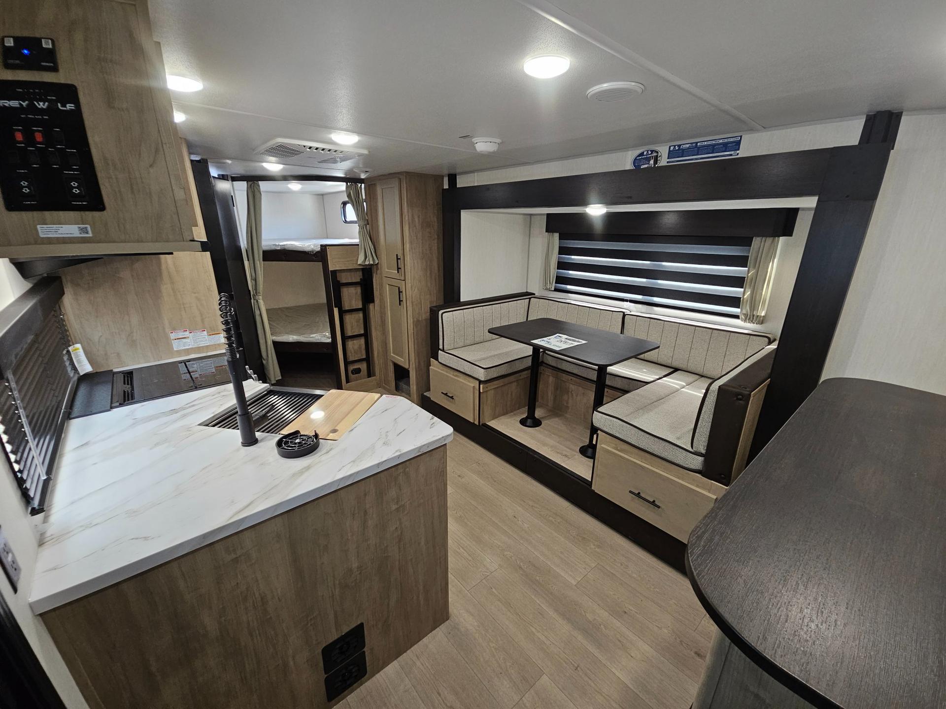 2026 Forest River 2026 Forest River Cherokee Grey Wolf - thumbnail 6