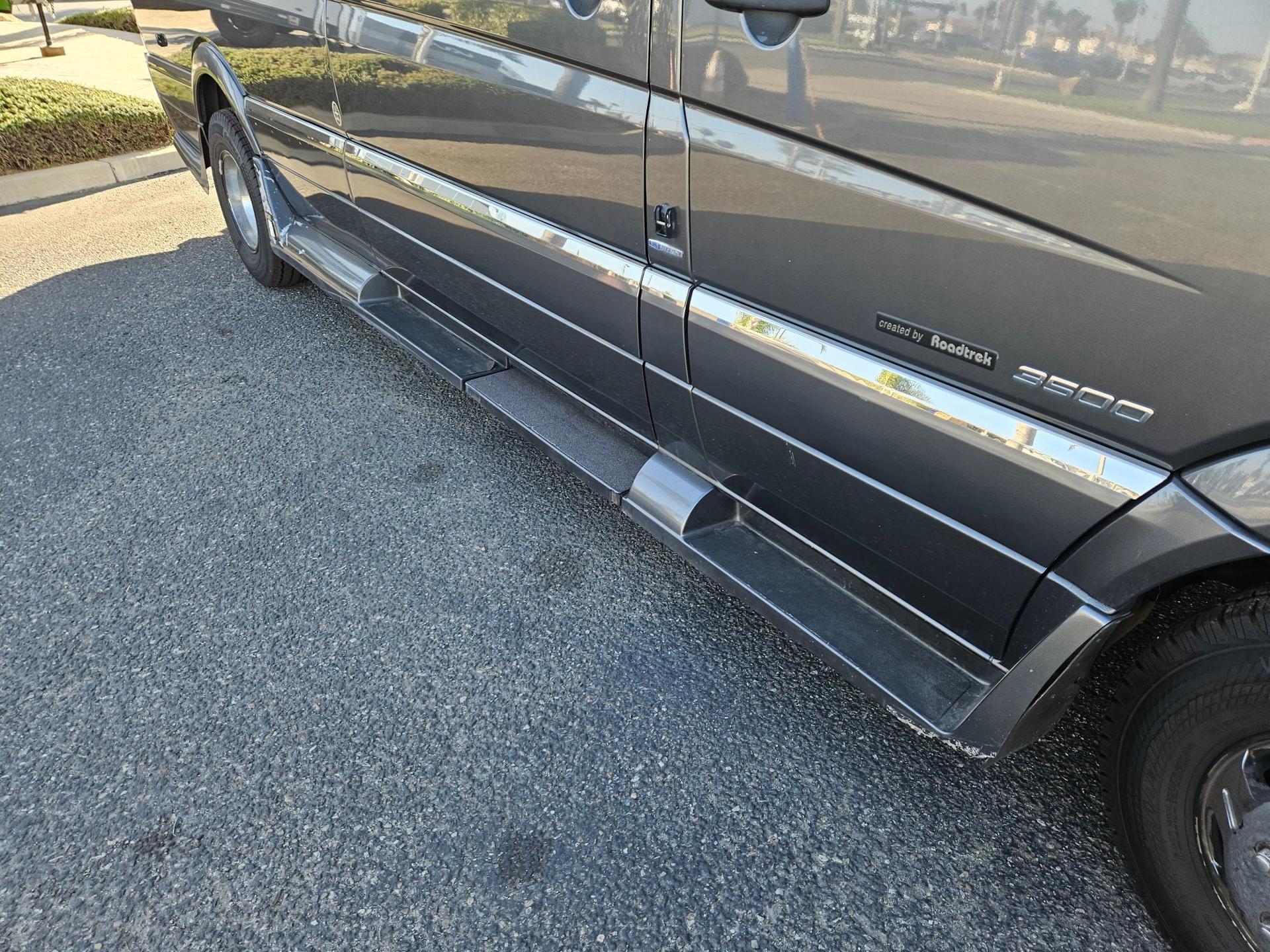 2014 Roadtrek 2014 Roadtrek Adventurous - thumbnail 6