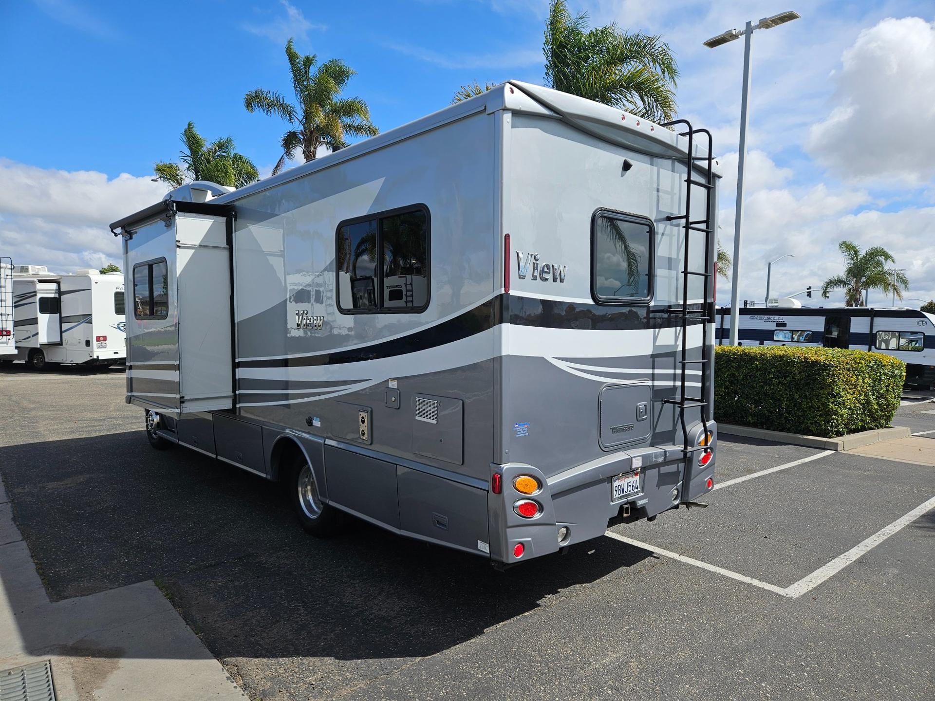 2018 Winnebago 2018 Winnebago View - thumbnail 3