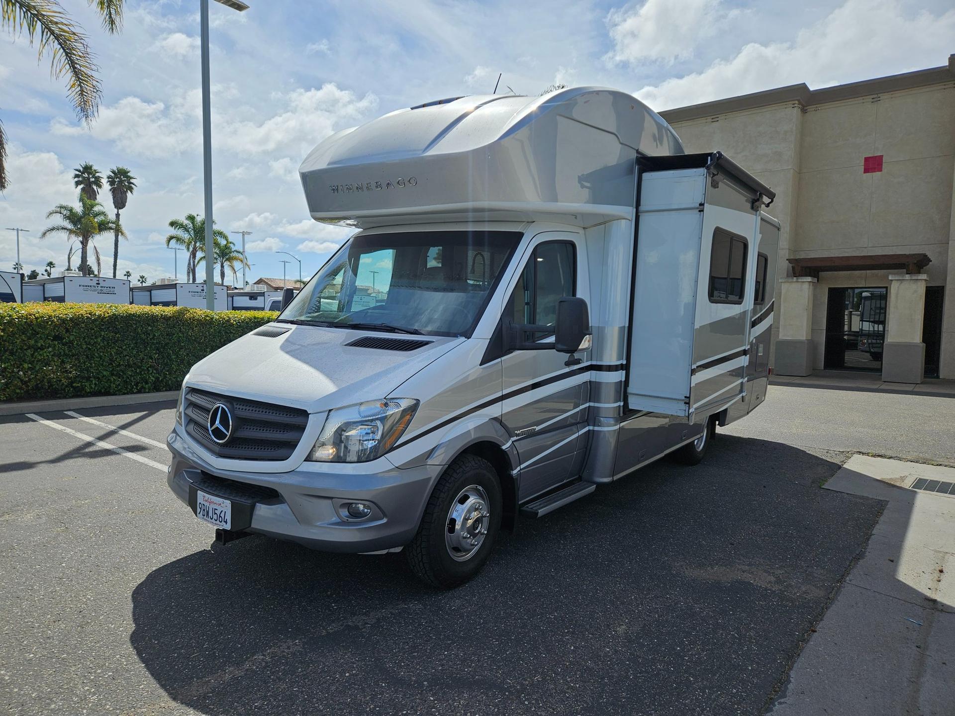 2018 Winnebago 2018 Winnebago View - thumbnail 4