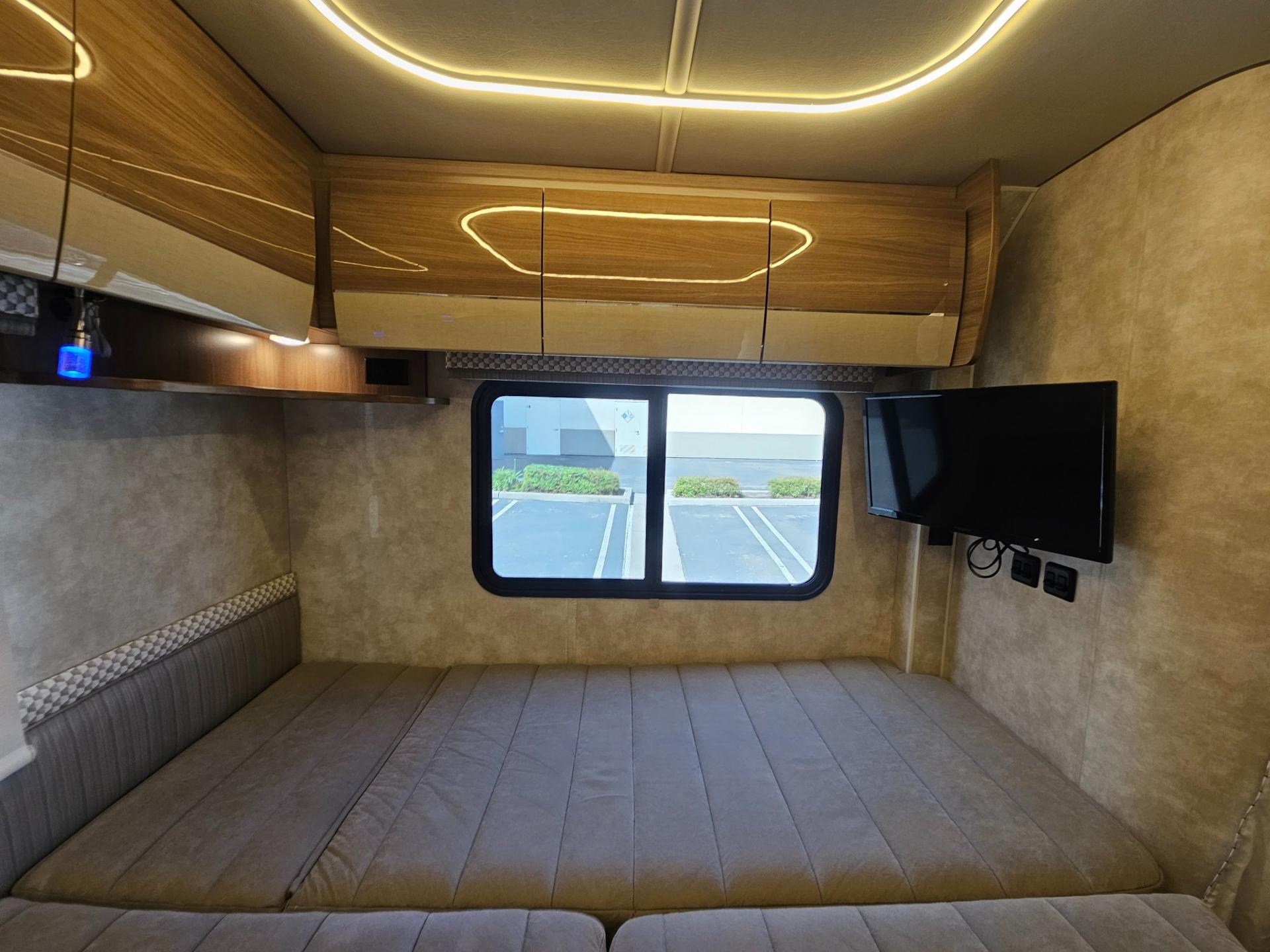 2018 Winnebago 2018 Winnebago View - thumbnail 19