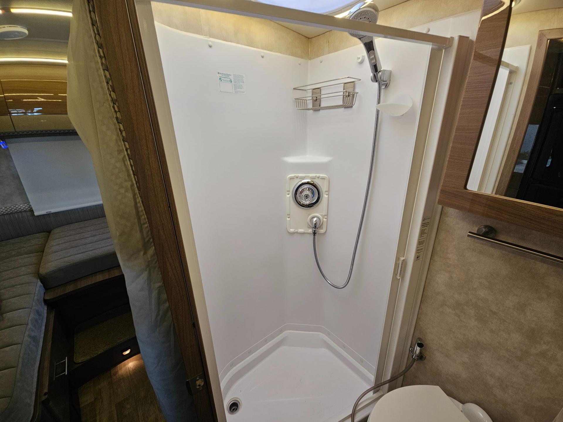 2018 Winnebago 2018 Winnebago View - thumbnail 38