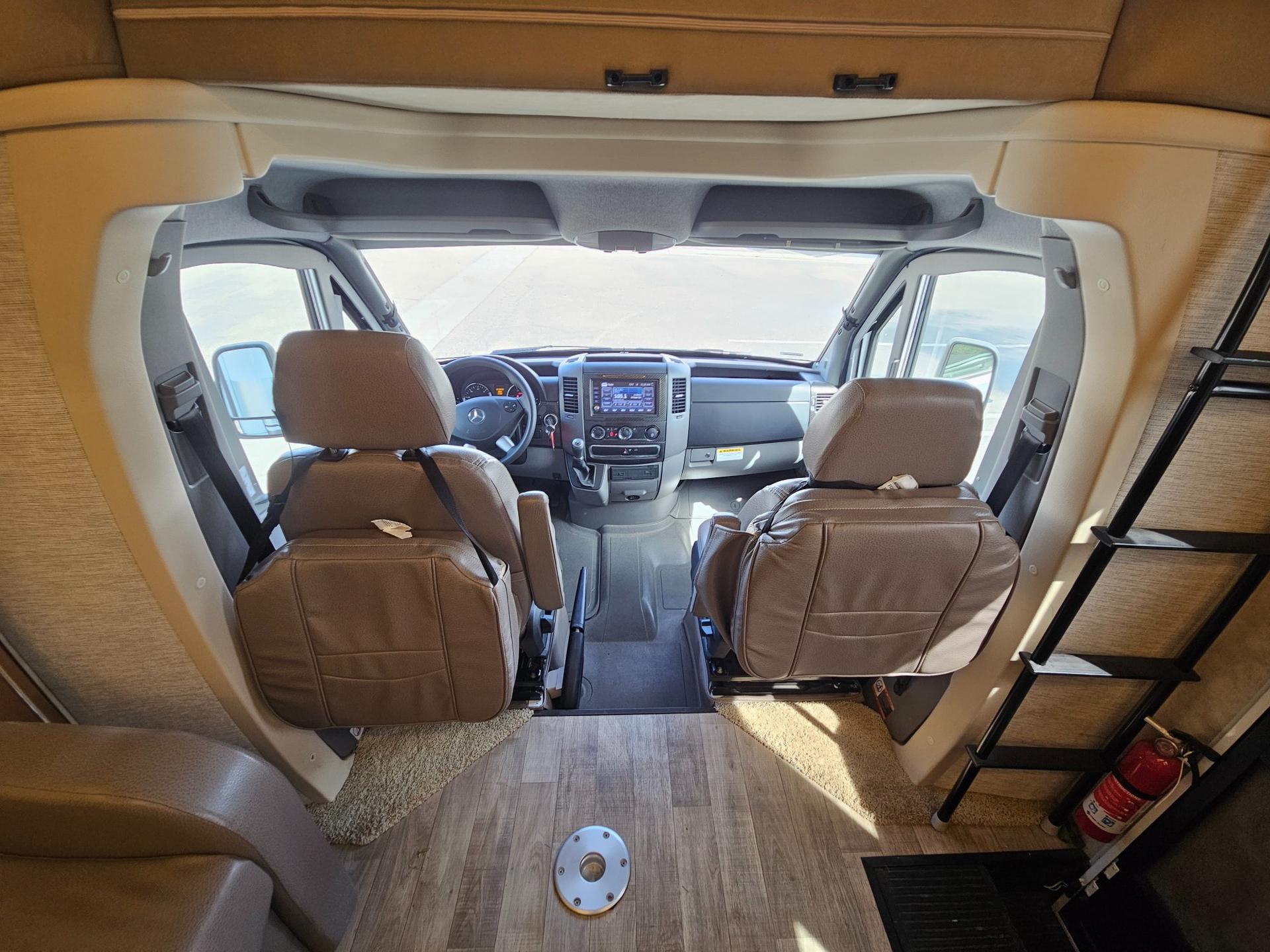 2018 Winnebago 2018 Winnebago View - thumbnail 40