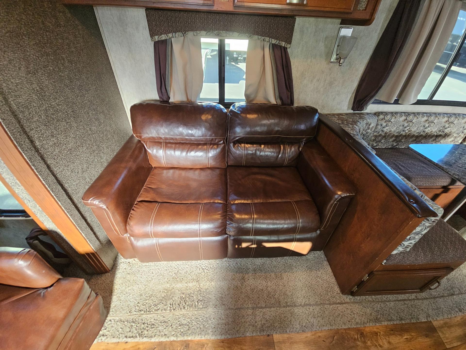 2016 Keystone RV 2016 Keystone RV Passport Ultra Lite Grand Touring - thumbnail 11