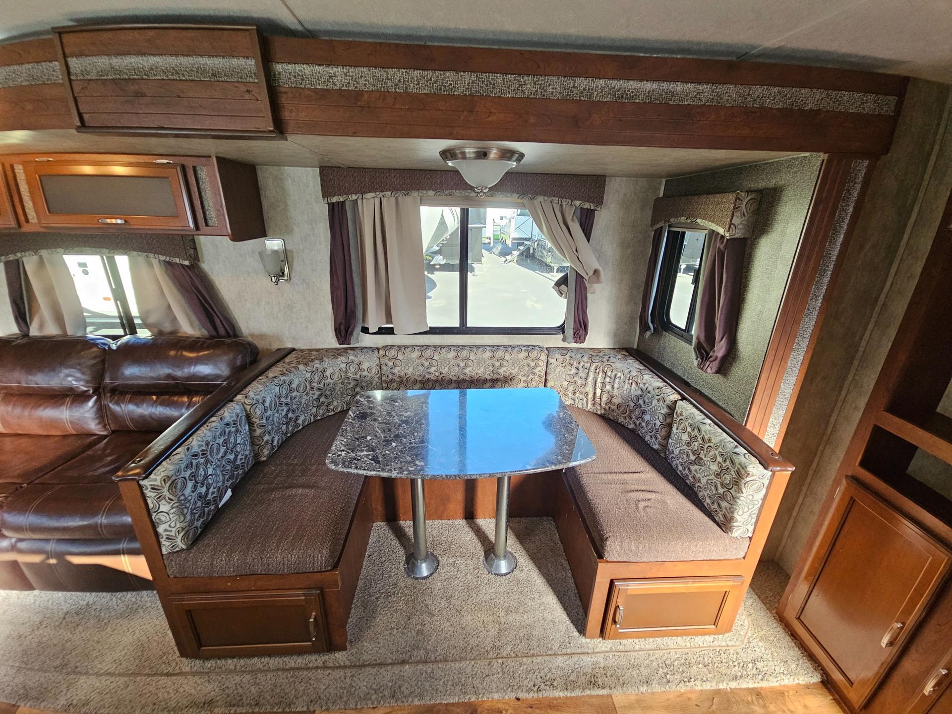 2016 Keystone RV 2016 Keystone RV Passport Ultra Lite Grand Touring - thumbnail 13