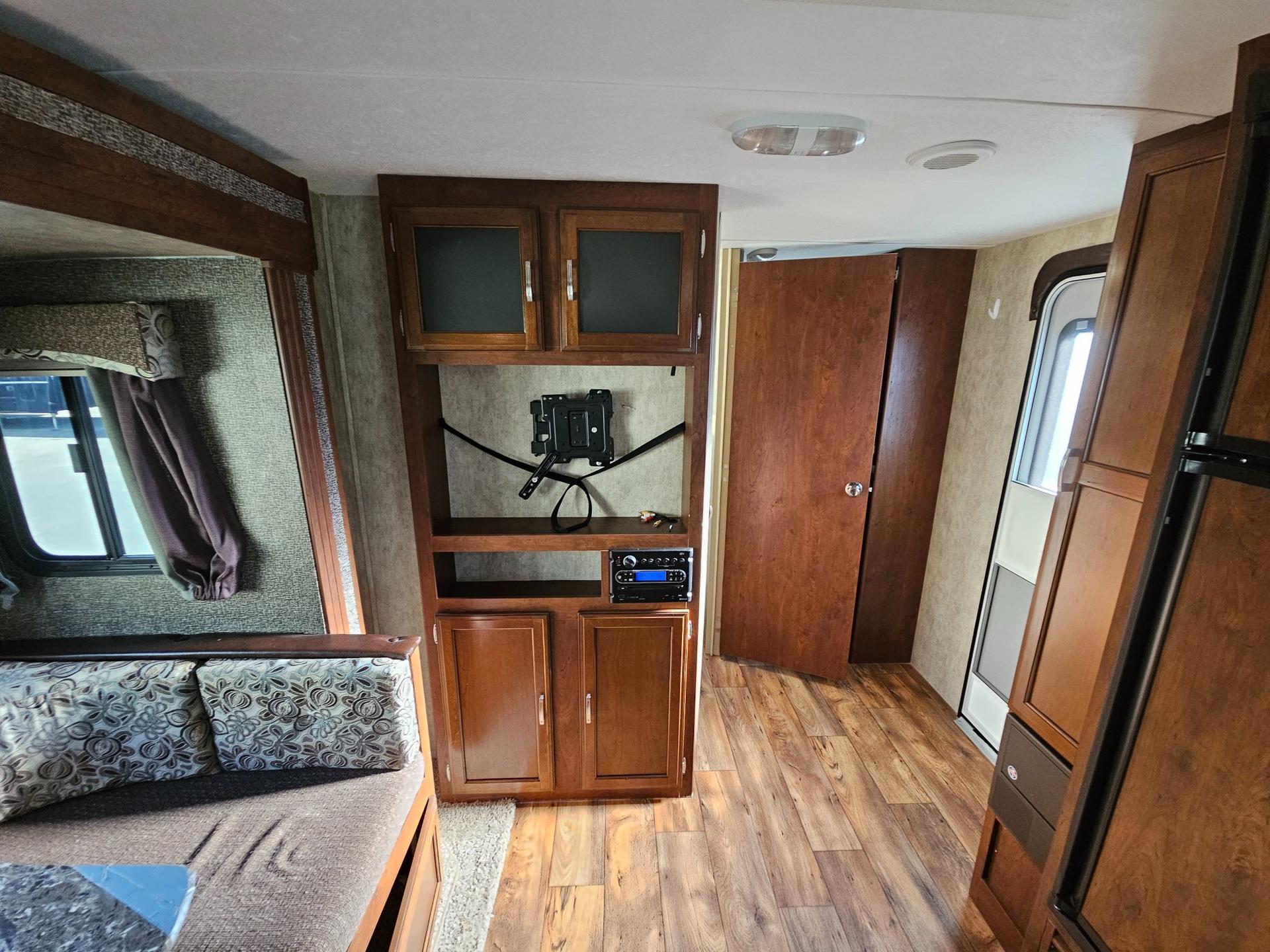 2016 Keystone RV 2016 Keystone RV Passport Ultra Lite Grand Touring - thumbnail 15