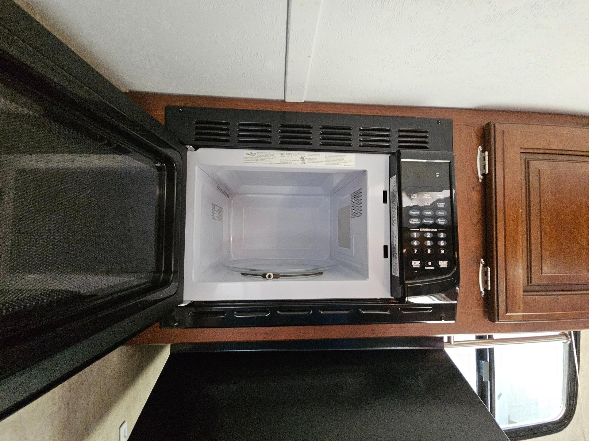 2016 Keystone RV 2016 Keystone RV Passport Ultra Lite Grand Touring - thumbnail 20