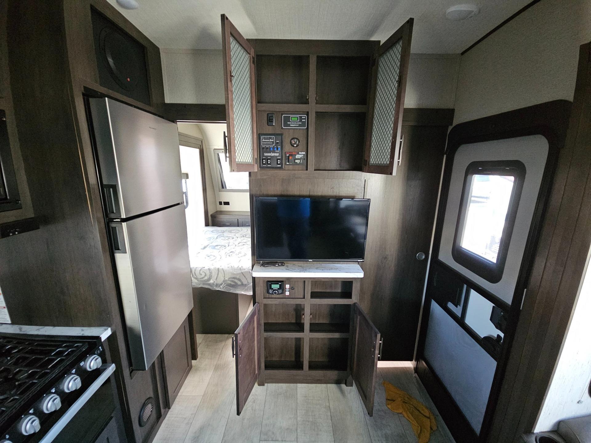 2023 Grand Design 2023 Grand Design Momentum G-Class - thumbnail 18