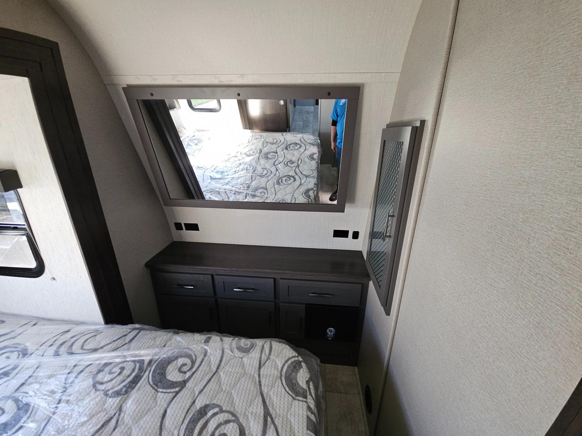 2023 Grand Design 2023 Grand Design Momentum G-Class - thumbnail 20