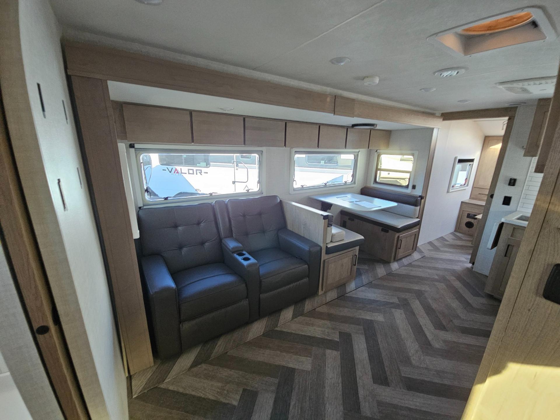 2023 Ember 2023 Ember Touring Edition - thumbnail 6