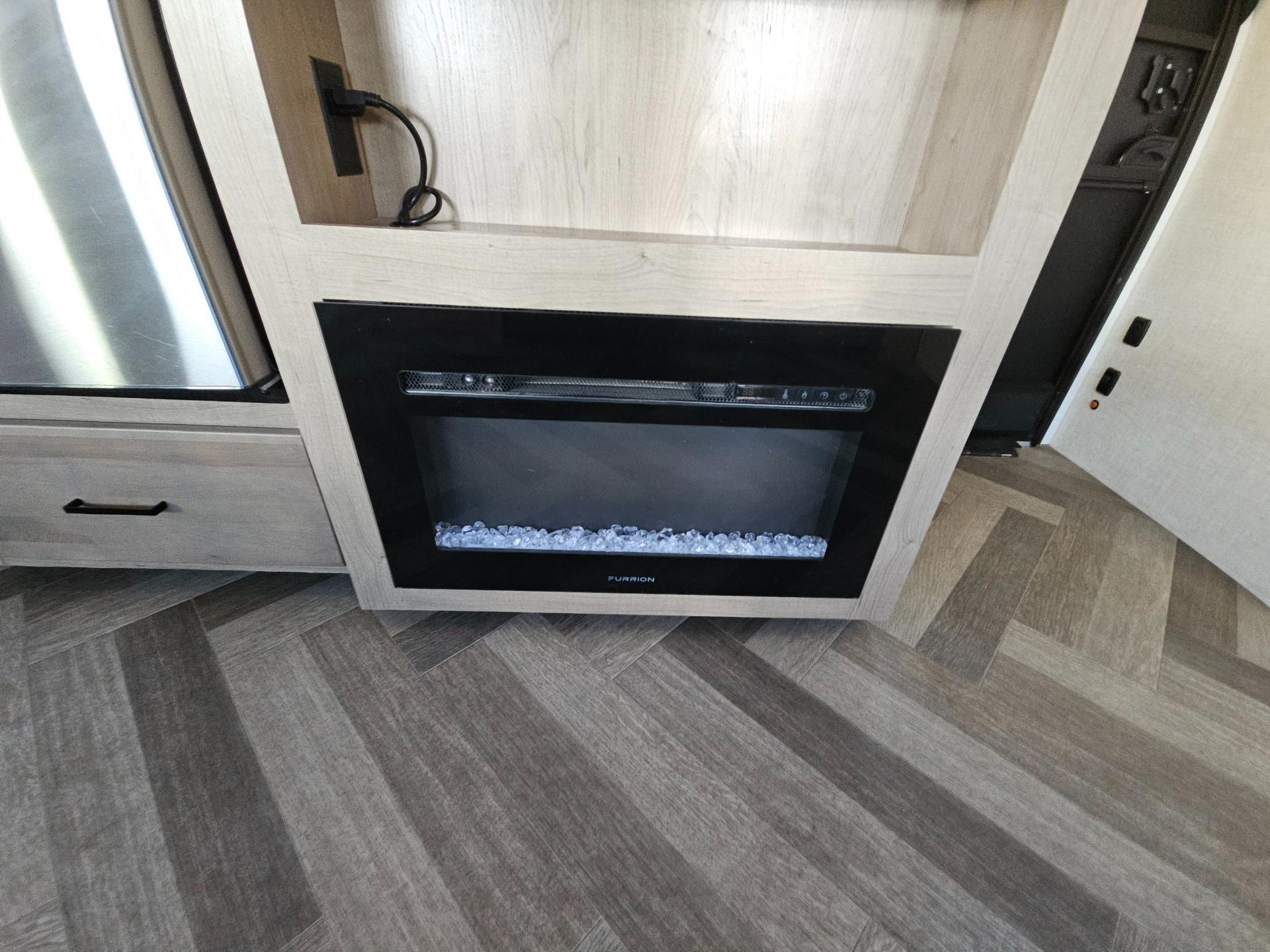 2023 Ember 2023 Ember Touring Edition - thumbnail 17