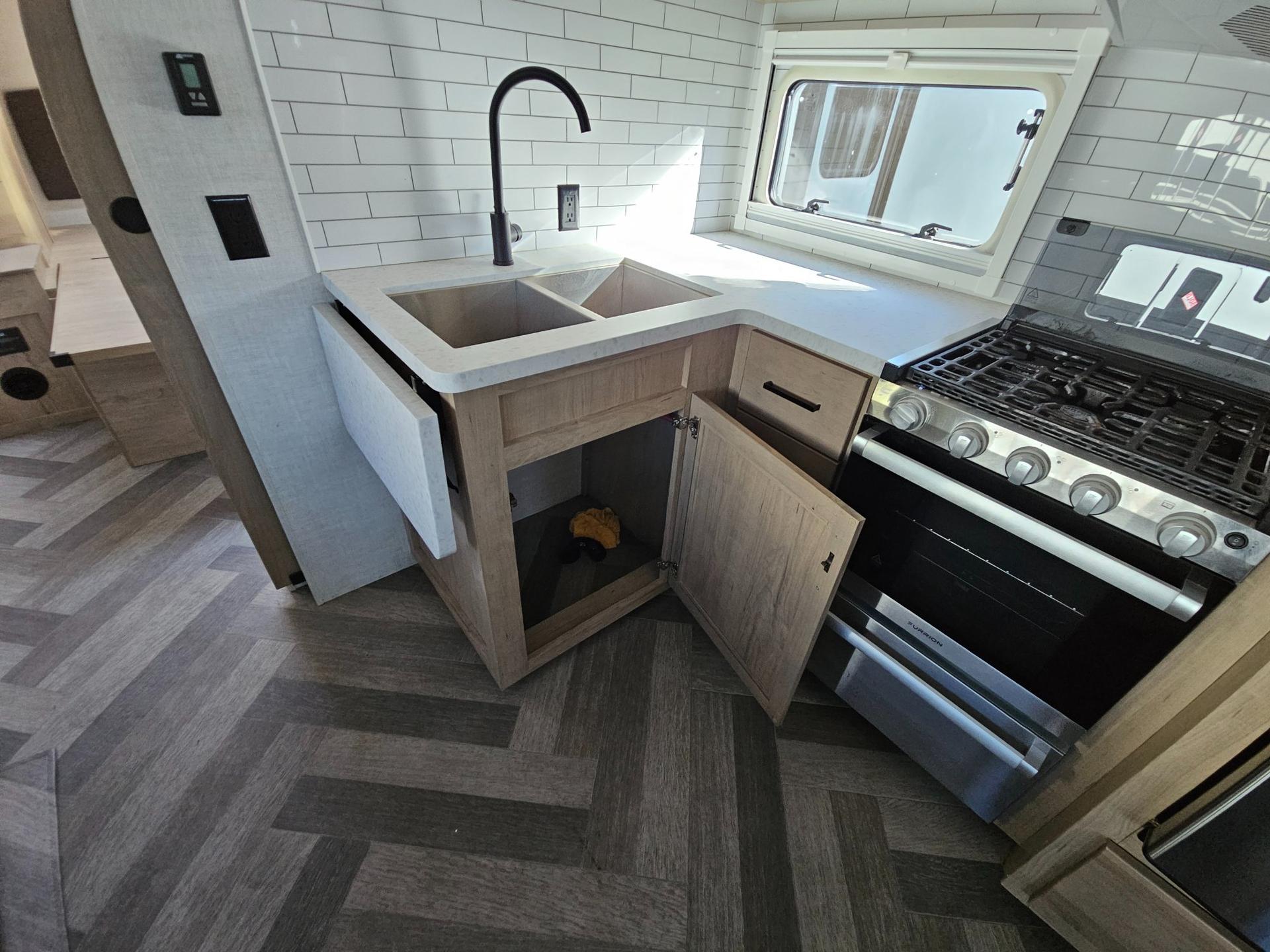 2023 Ember 2023 Ember Touring Edition - thumbnail 25