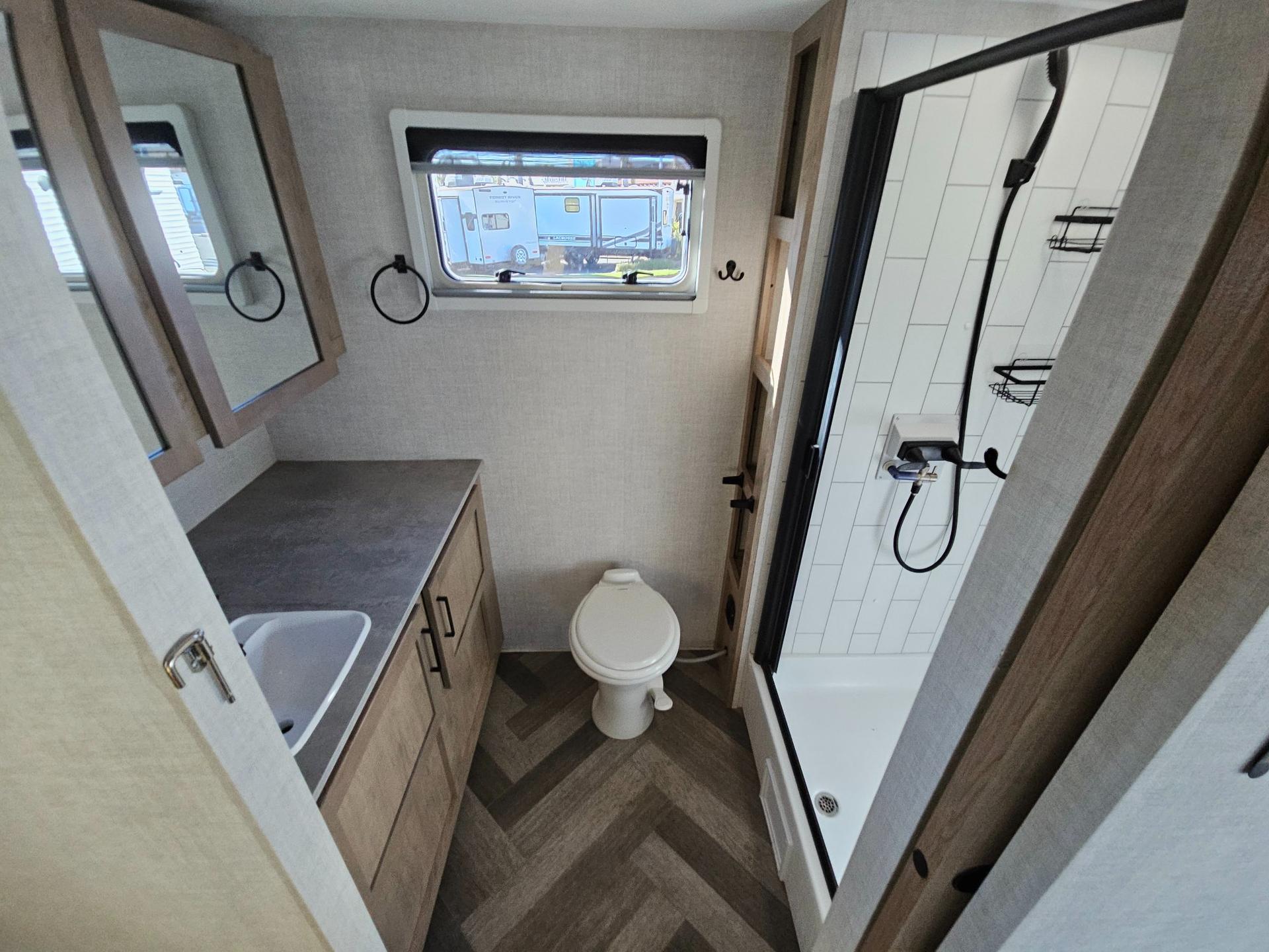 2023 Ember 2023 Ember Touring Edition - thumbnail 31