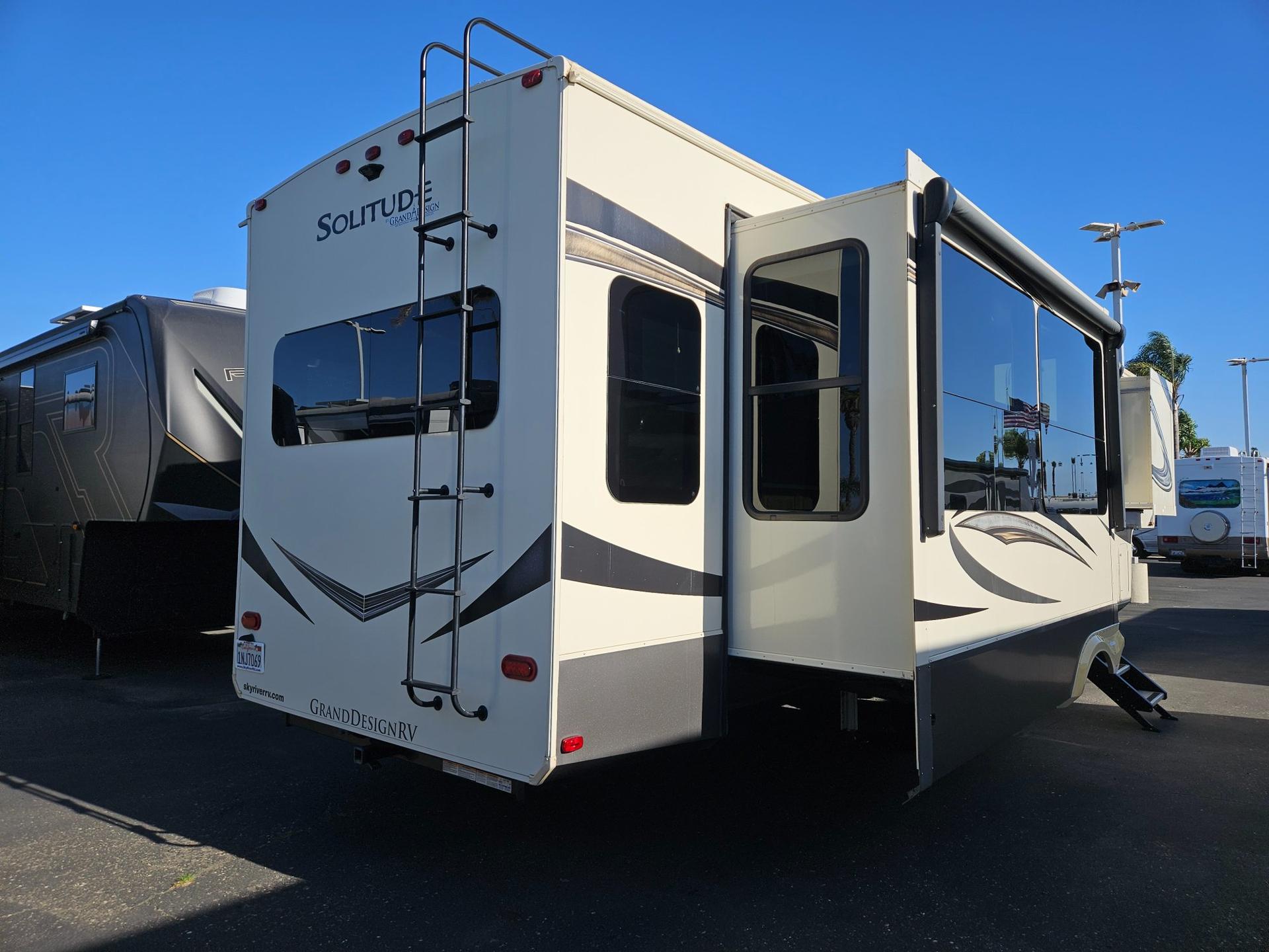 2020 Grand Design 2020 Grand Design Solitude - thumbnail 2