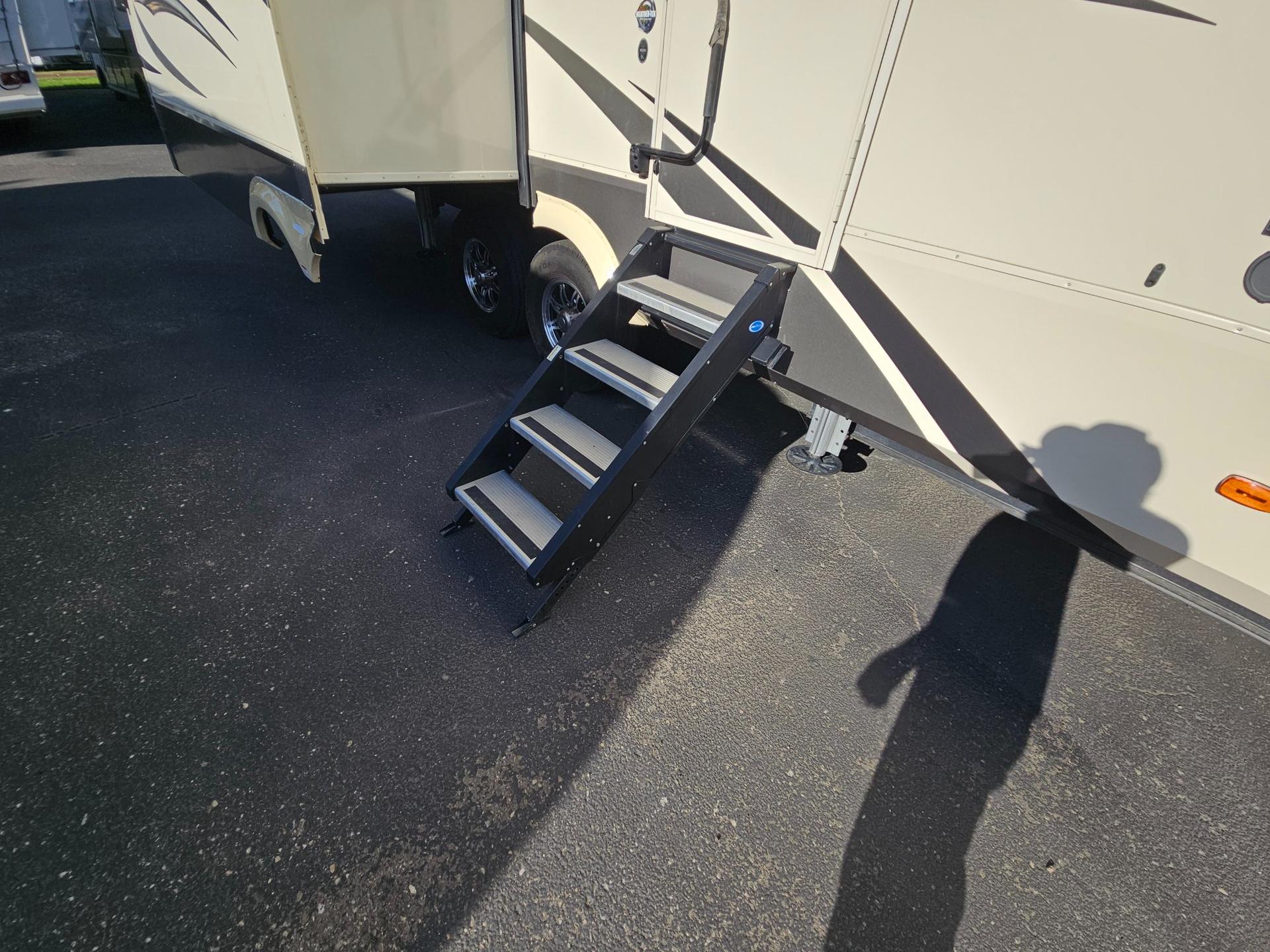 2020 Grand Design 2020 Grand Design Solitude - thumbnail 48