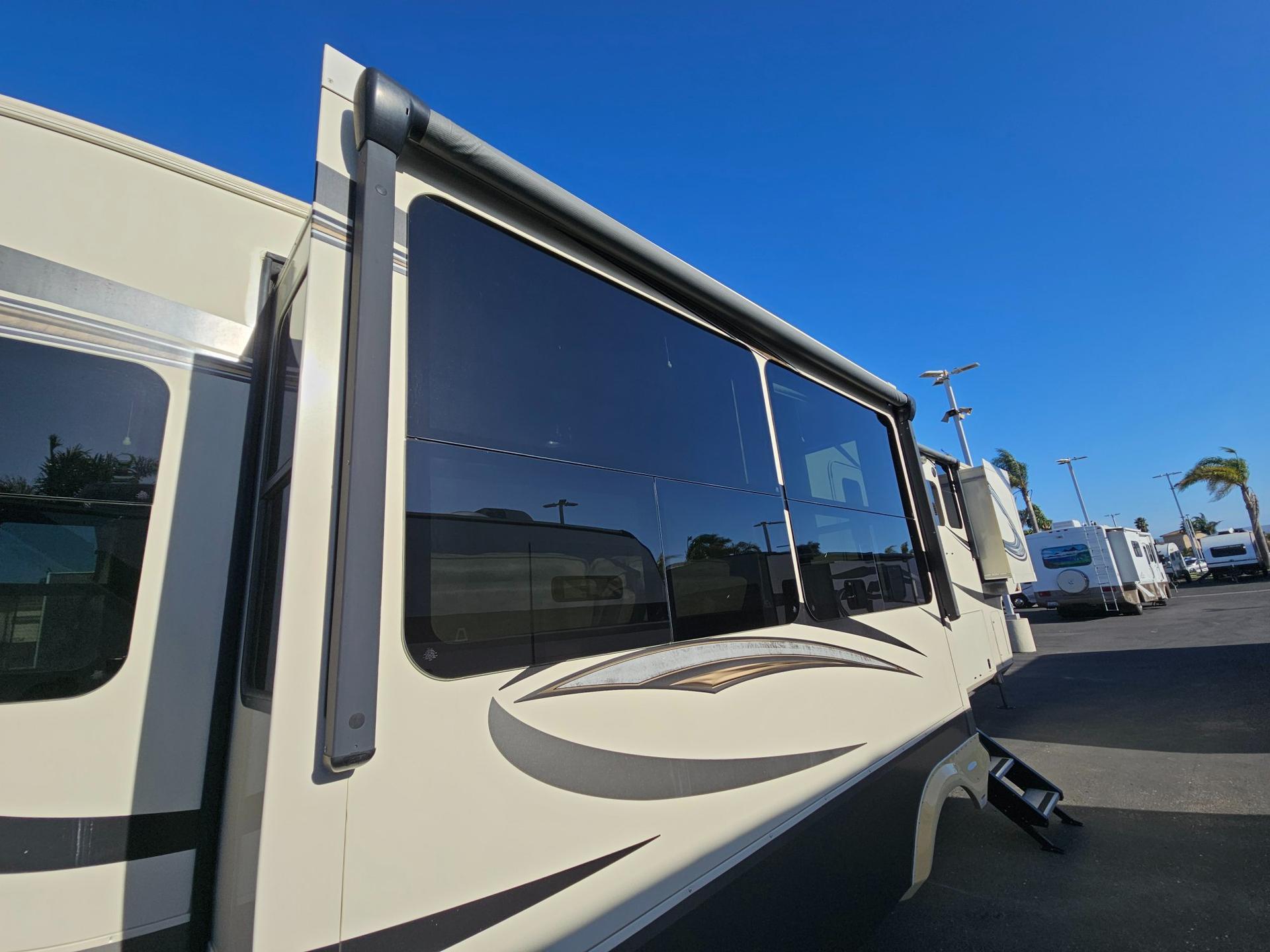 2020 Grand Design 2020 Grand Design Solitude - thumbnail 52