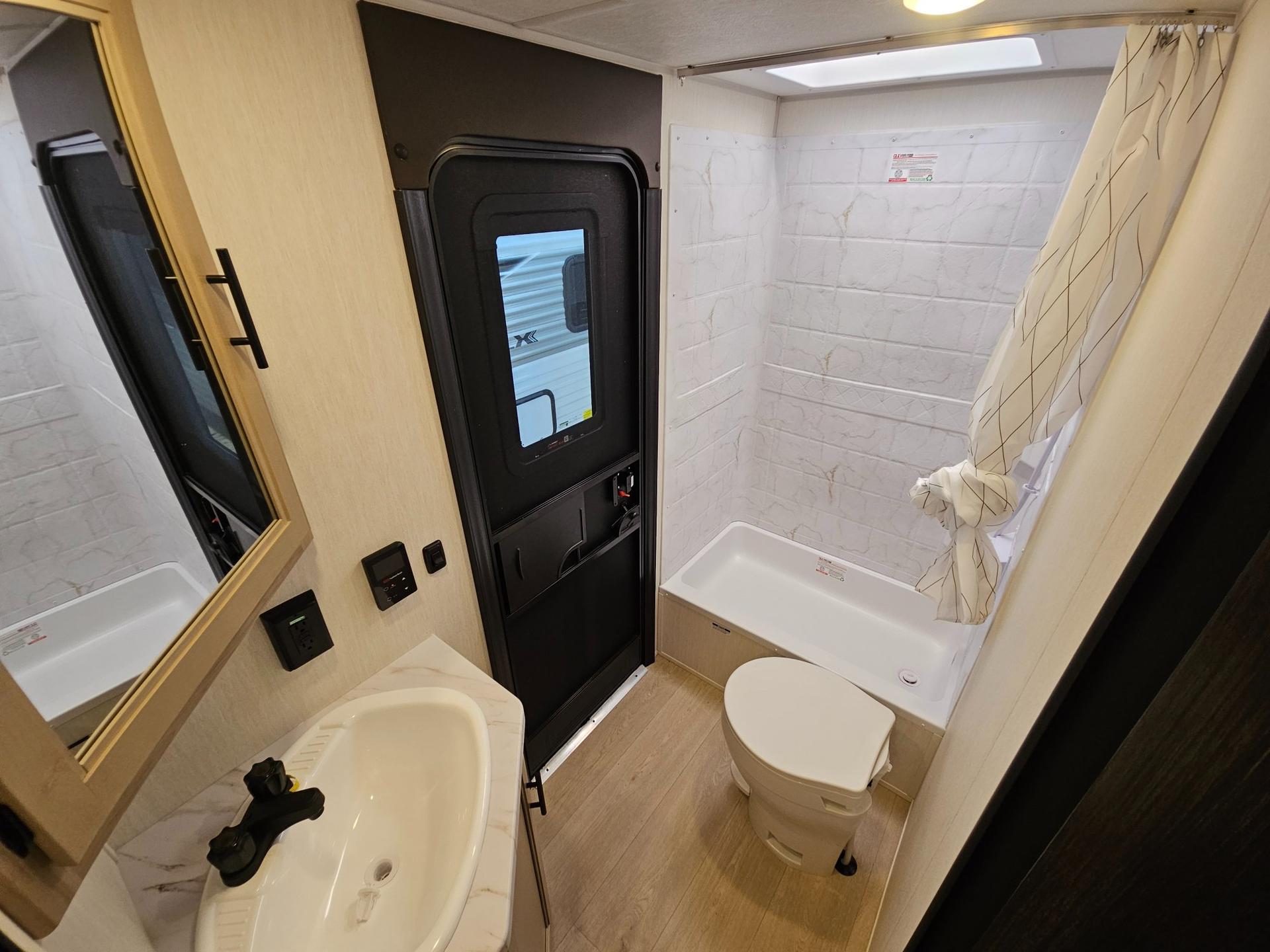 2026 Forest River RV 2026 Forest River RV Cherokee Grey Wolf - thumbnail 44