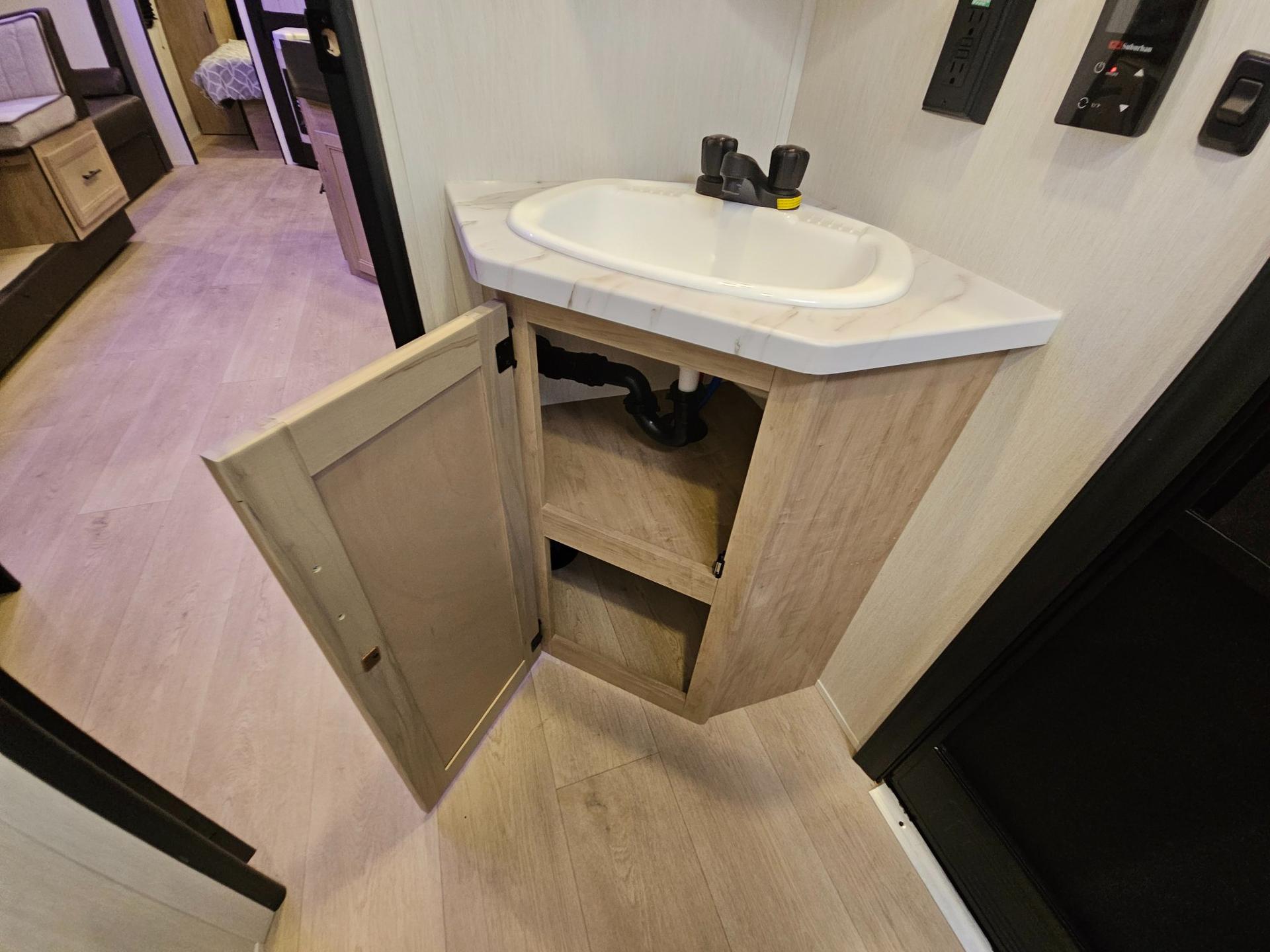 2026 Forest River RV 2026 Forest River RV Cherokee Grey Wolf - thumbnail 50