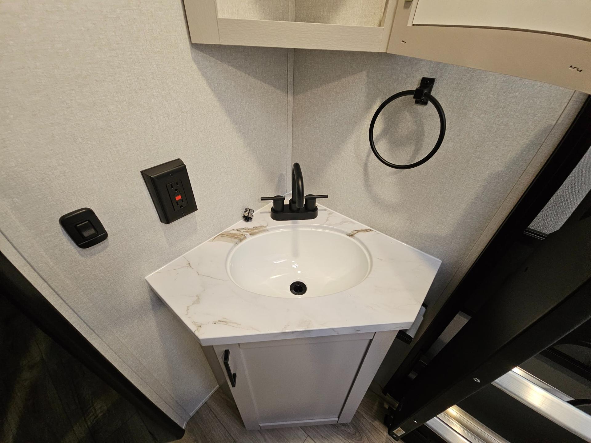 2026 Jayco 2026 Jayco Jay Feather - thumbnail 32