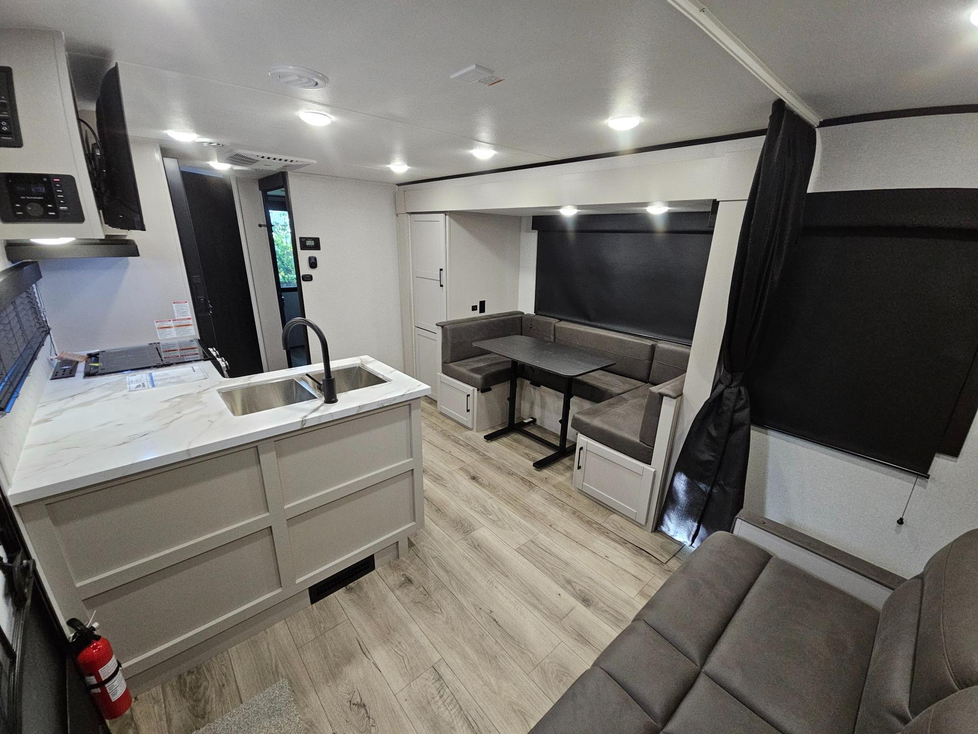 2026 Jayco 2026 Jayco Jay Feather - thumbnail 6