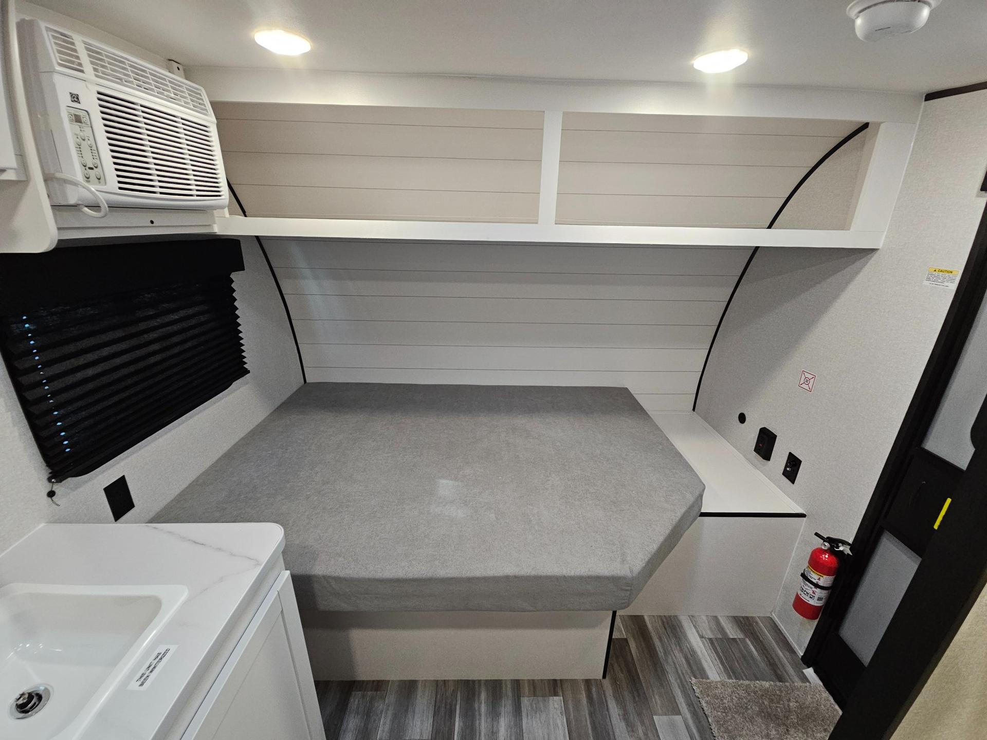 2026 Jayco 2026 Jayco Jay Flight SLX - thumbnail 16