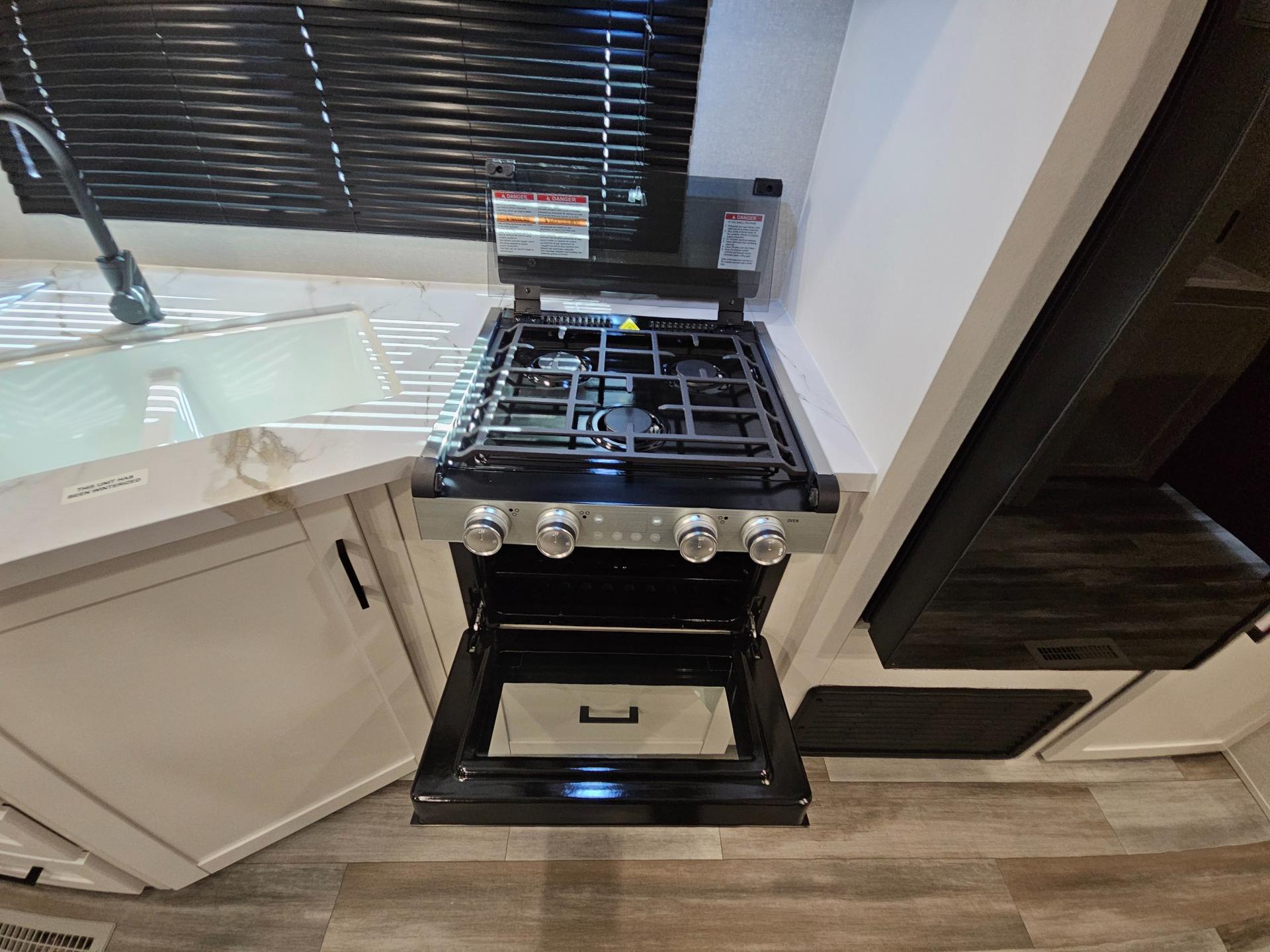 2026 Jayco 2026 Jayco Jay Flight SLX - thumbnail 17