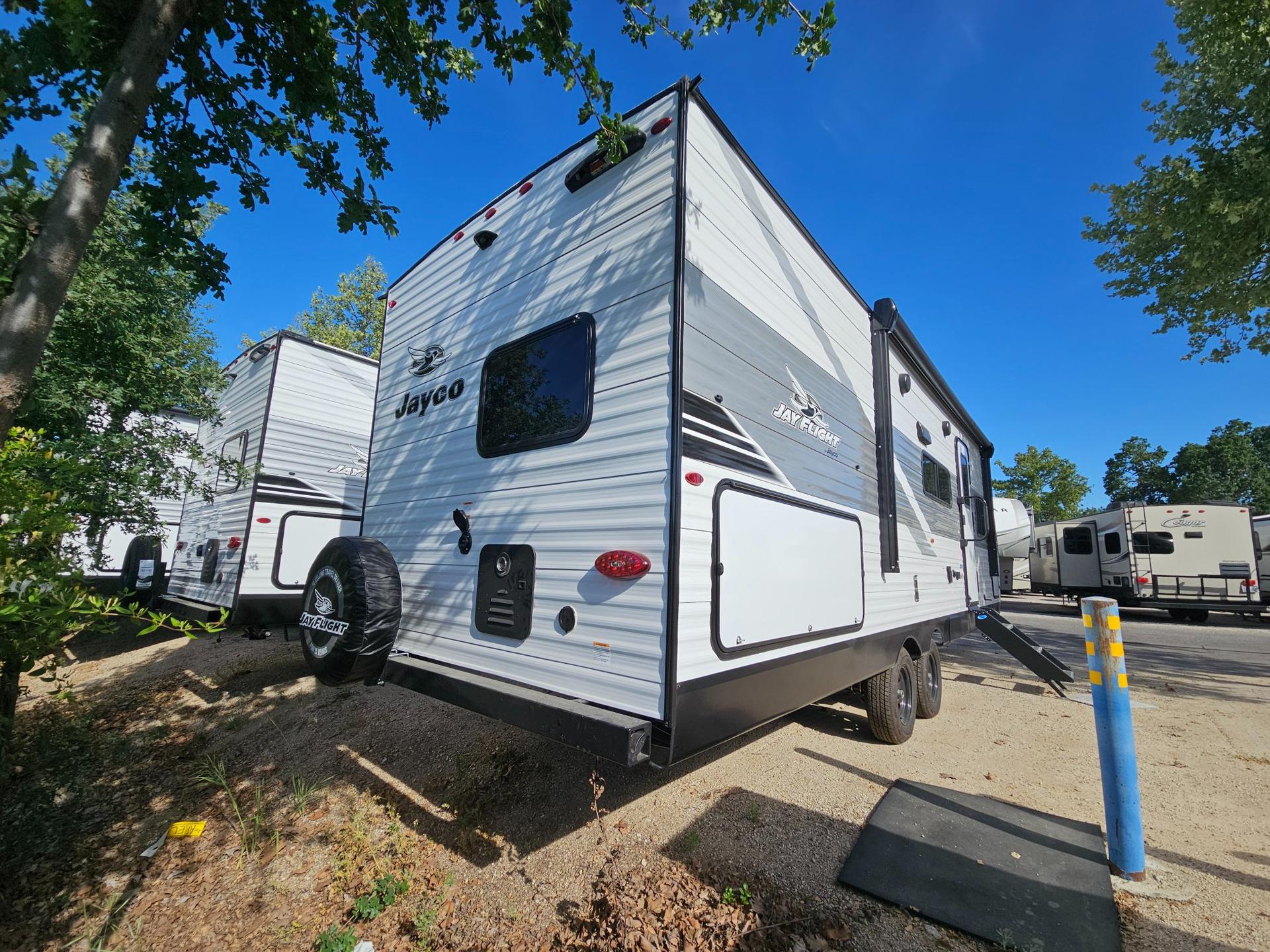 2026 Jayco 2026 Jayco Jay Flight SLX - thumbnail 3