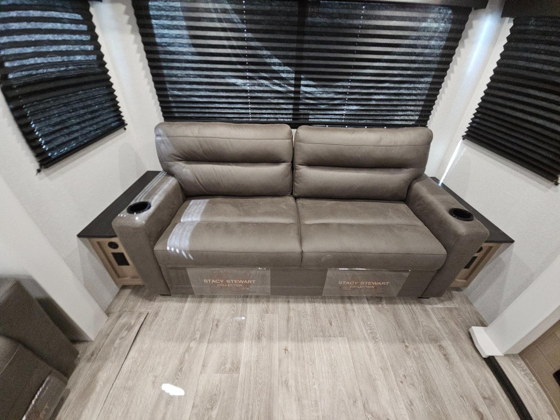 2026 Jayco 2026 Jayco Eagle SLE - thumbnail 13