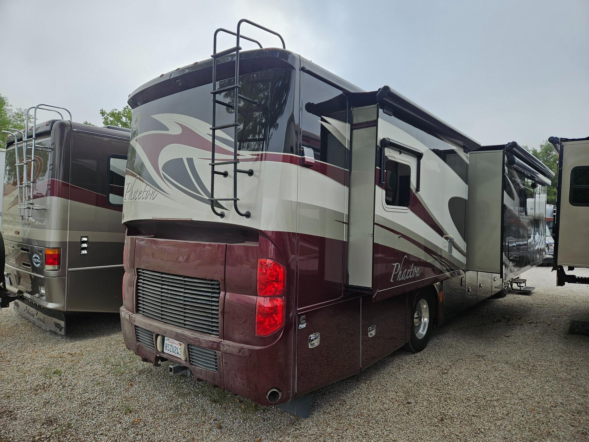 2014 Tiffin Motorhome 2014 Tiffin Motorhome Phaeton - thumbnail 2