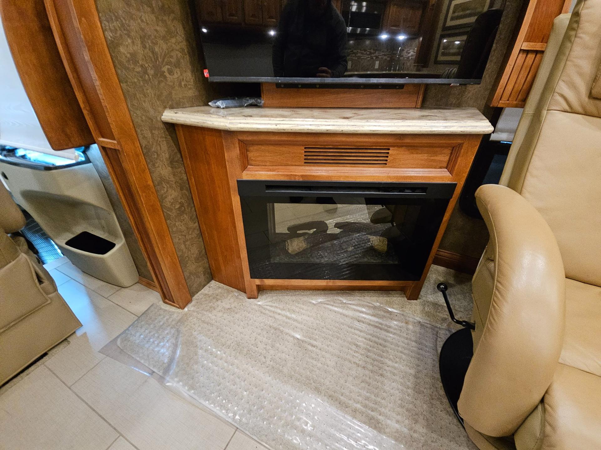 2014 Tiffin Motorhome 2014 Tiffin Motorhome Phaeton - thumbnail 12