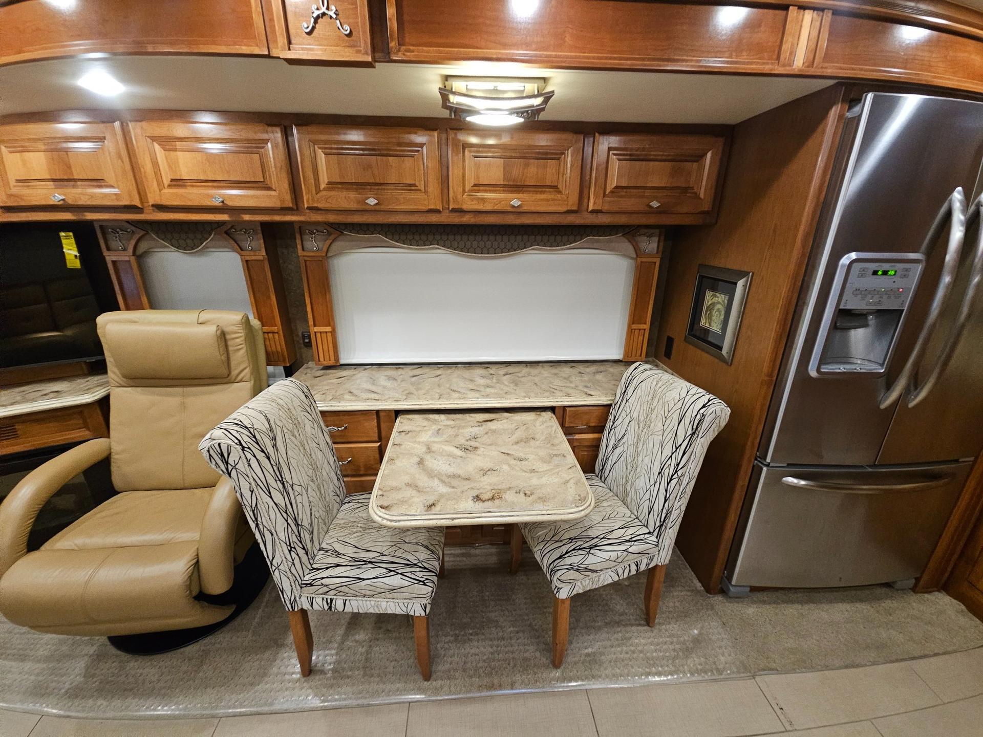 2014 Tiffin Motorhome 2014 Tiffin Motorhome Phaeton - thumbnail 16