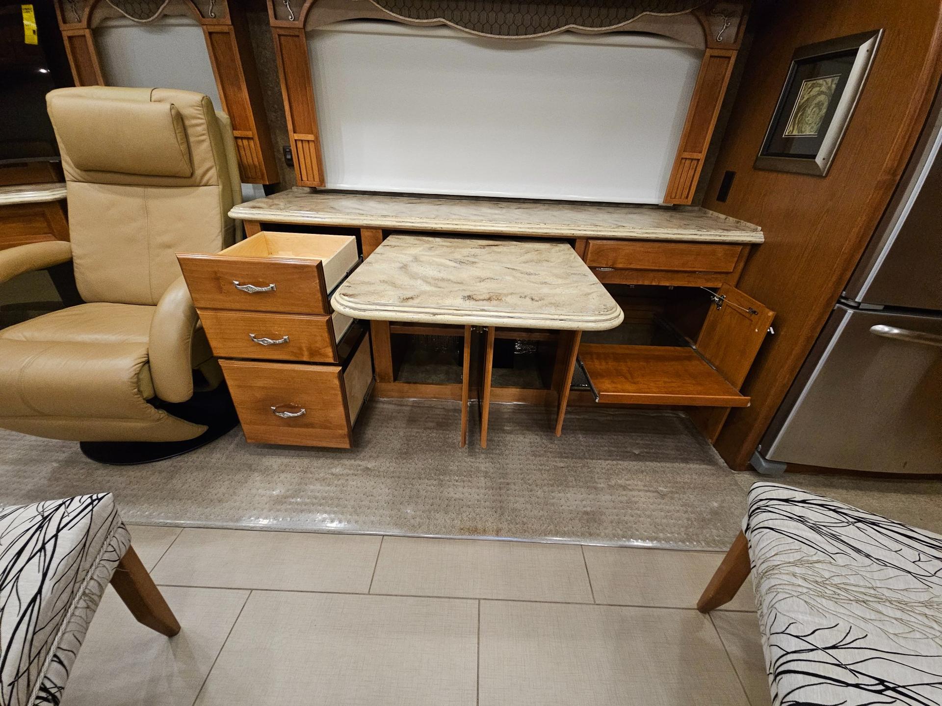 2014 Tiffin Motorhome 2014 Tiffin Motorhome Phaeton - thumbnail 18