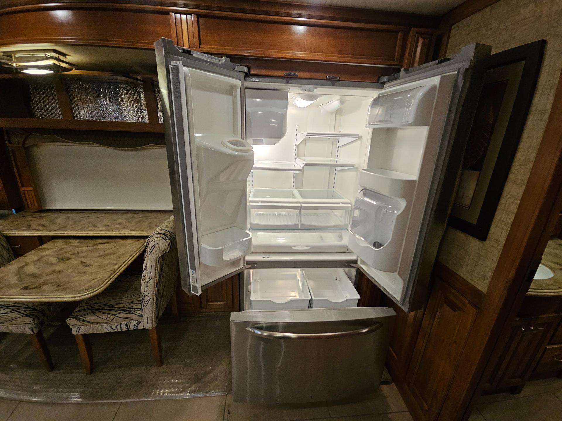 2014 Tiffin Motorhome 2014 Tiffin Motorhome Phaeton - thumbnail 26