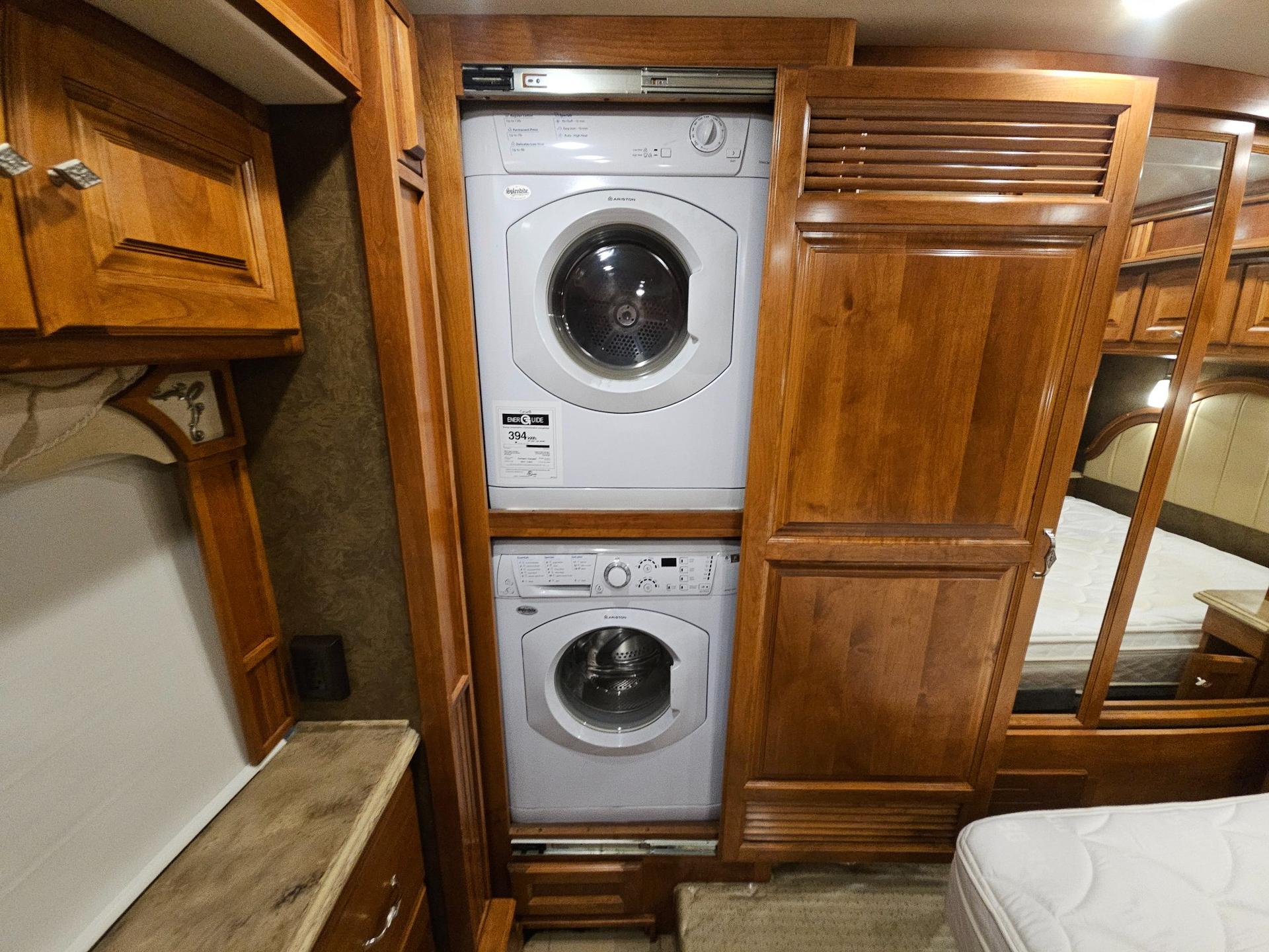 2014 Tiffin Motorhome 2014 Tiffin Motorhome Phaeton - thumbnail 43