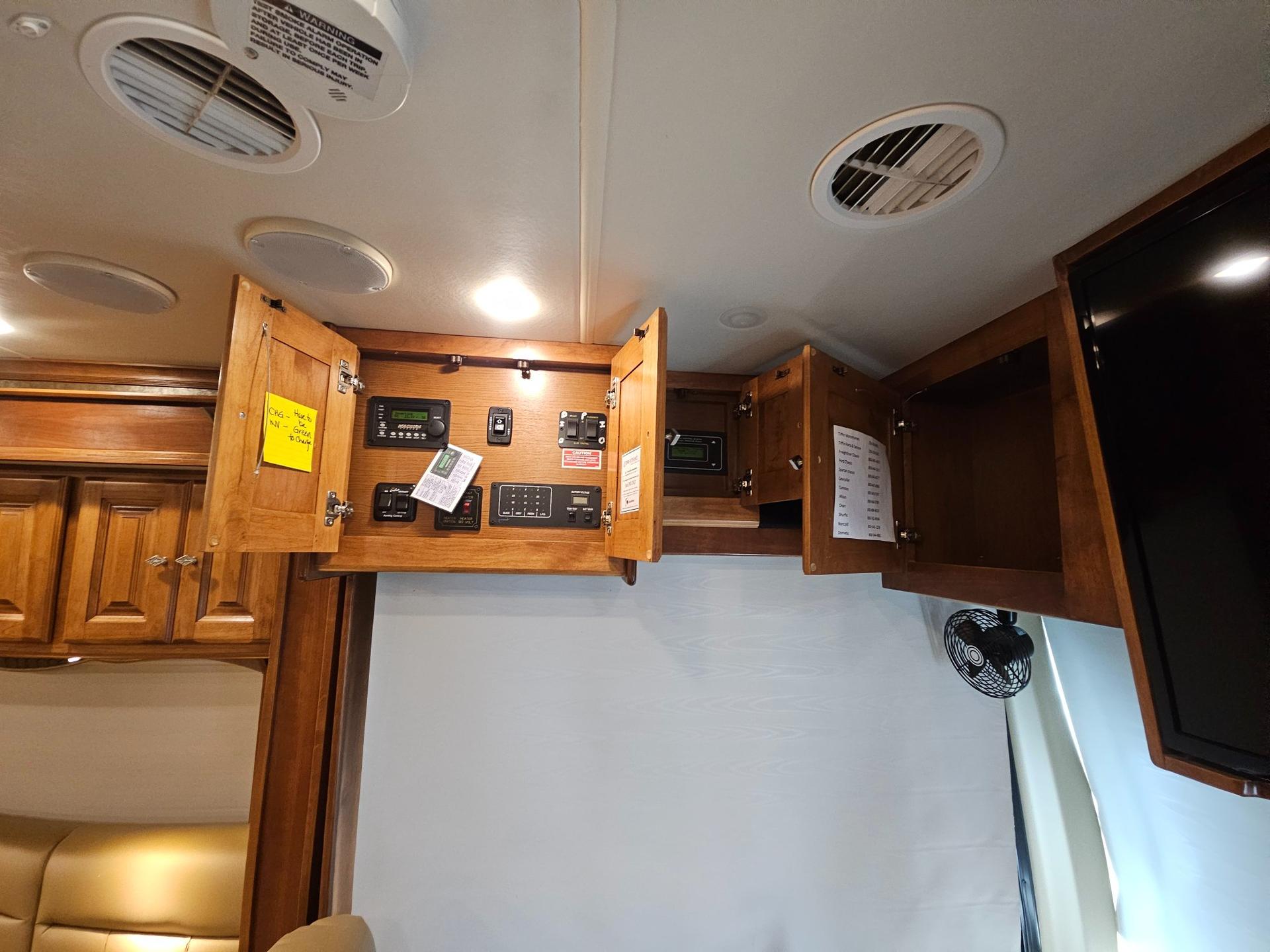 2014 Tiffin Motorhome 2014 Tiffin Motorhome Phaeton - thumbnail 53