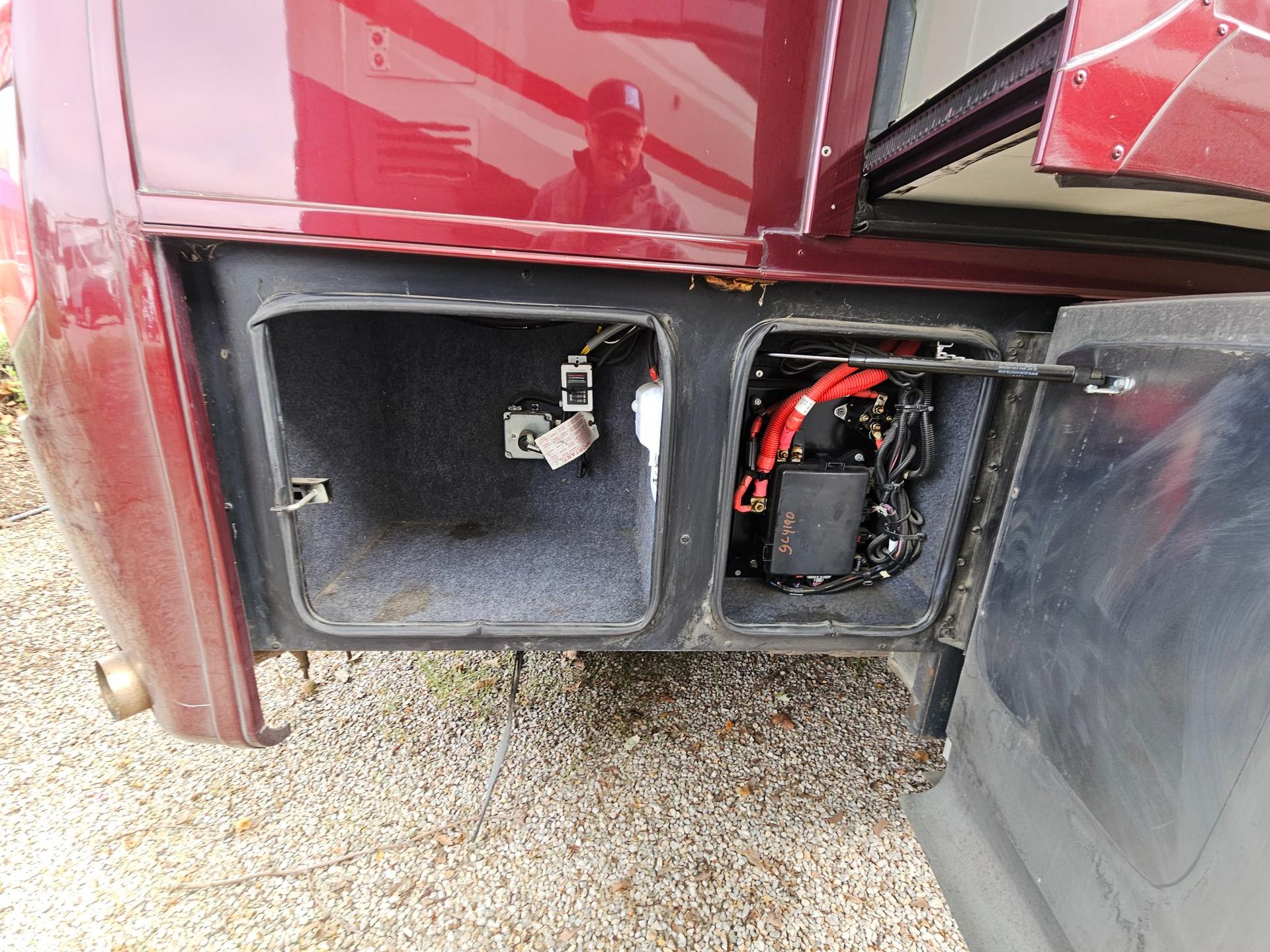 2014 Tiffin Motorhome 2014 Tiffin Motorhome Phaeton - thumbnail 62