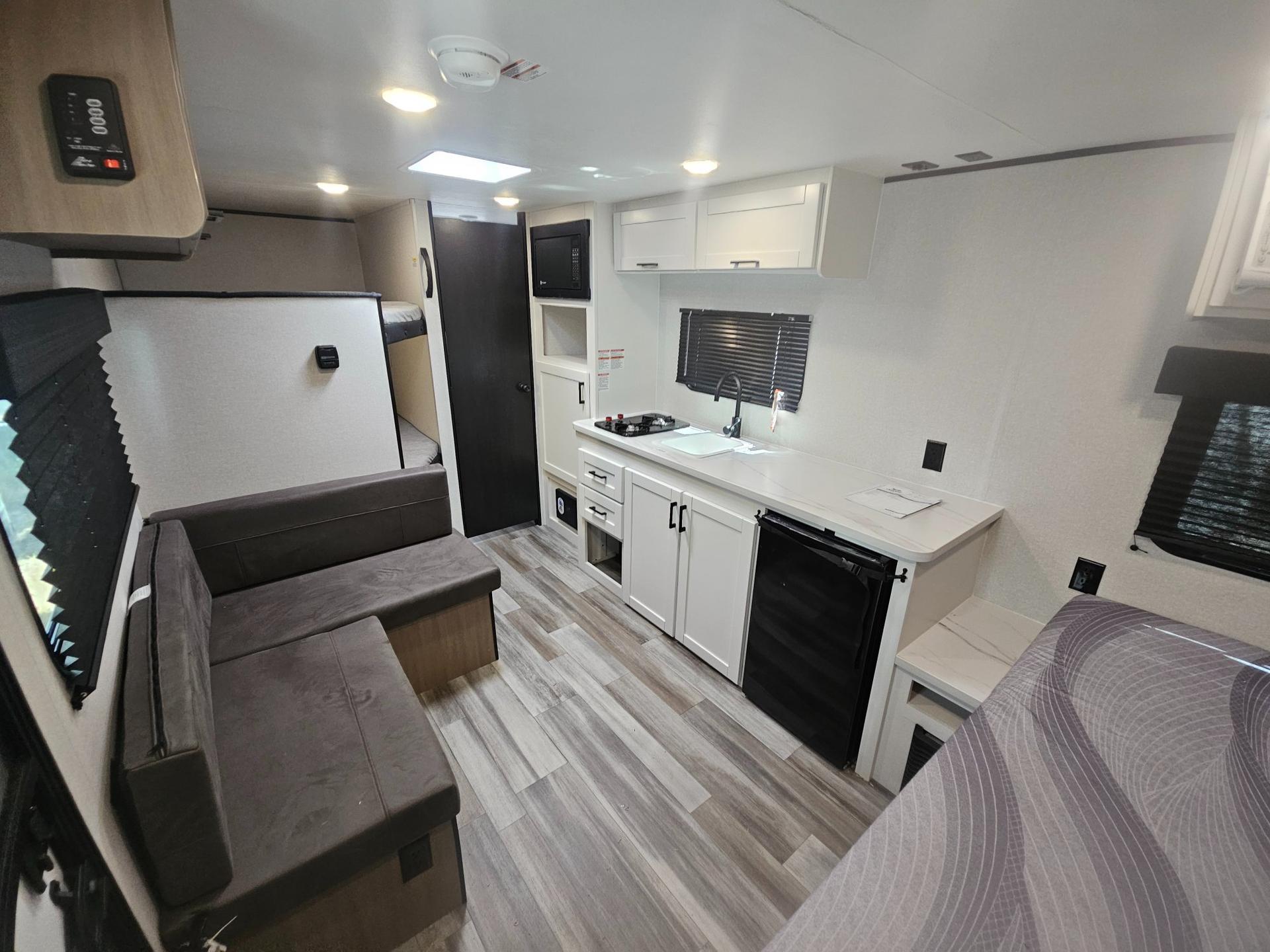2026 Jayco 2026 Jayco Jay Flight SLX - thumbnail 15