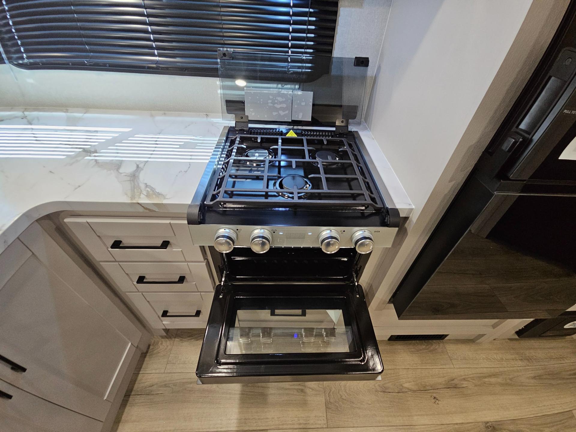 2026 Jayco 2026 Jayco Jay Feather SL - thumbnail 18