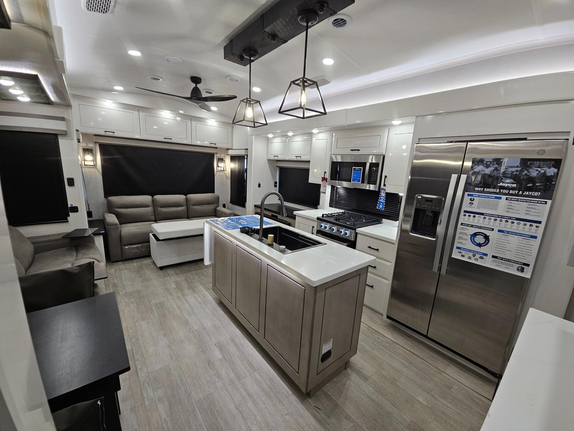 2026 Jayco 2026 Jayco Pinnacle - thumbnail 6