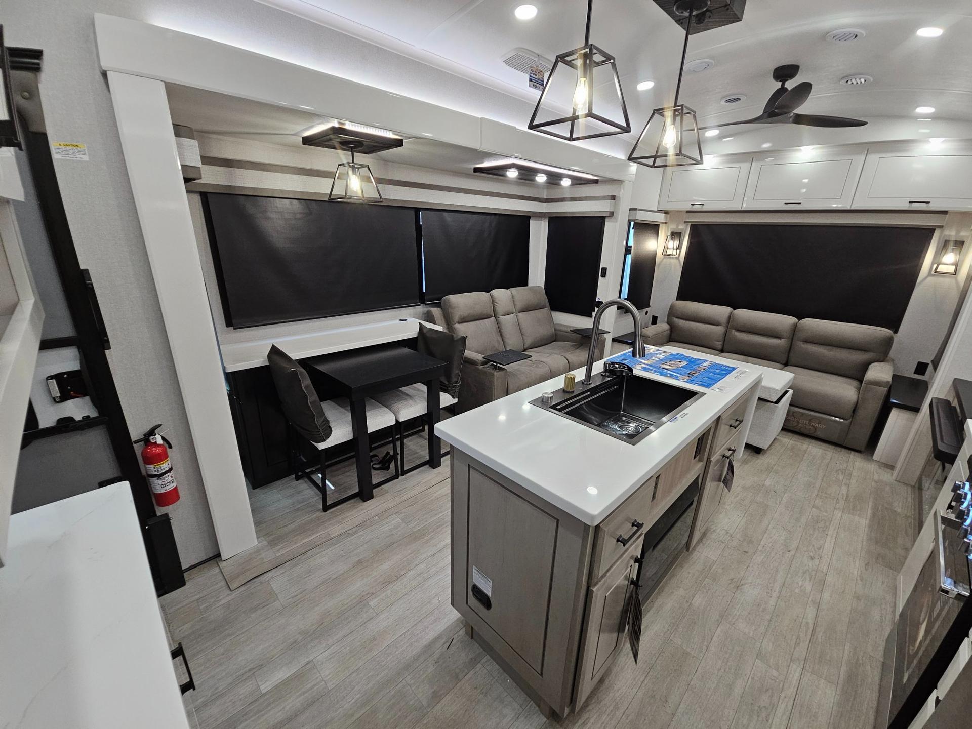 2026 Jayco 2026 Jayco Pinnacle - thumbnail 7