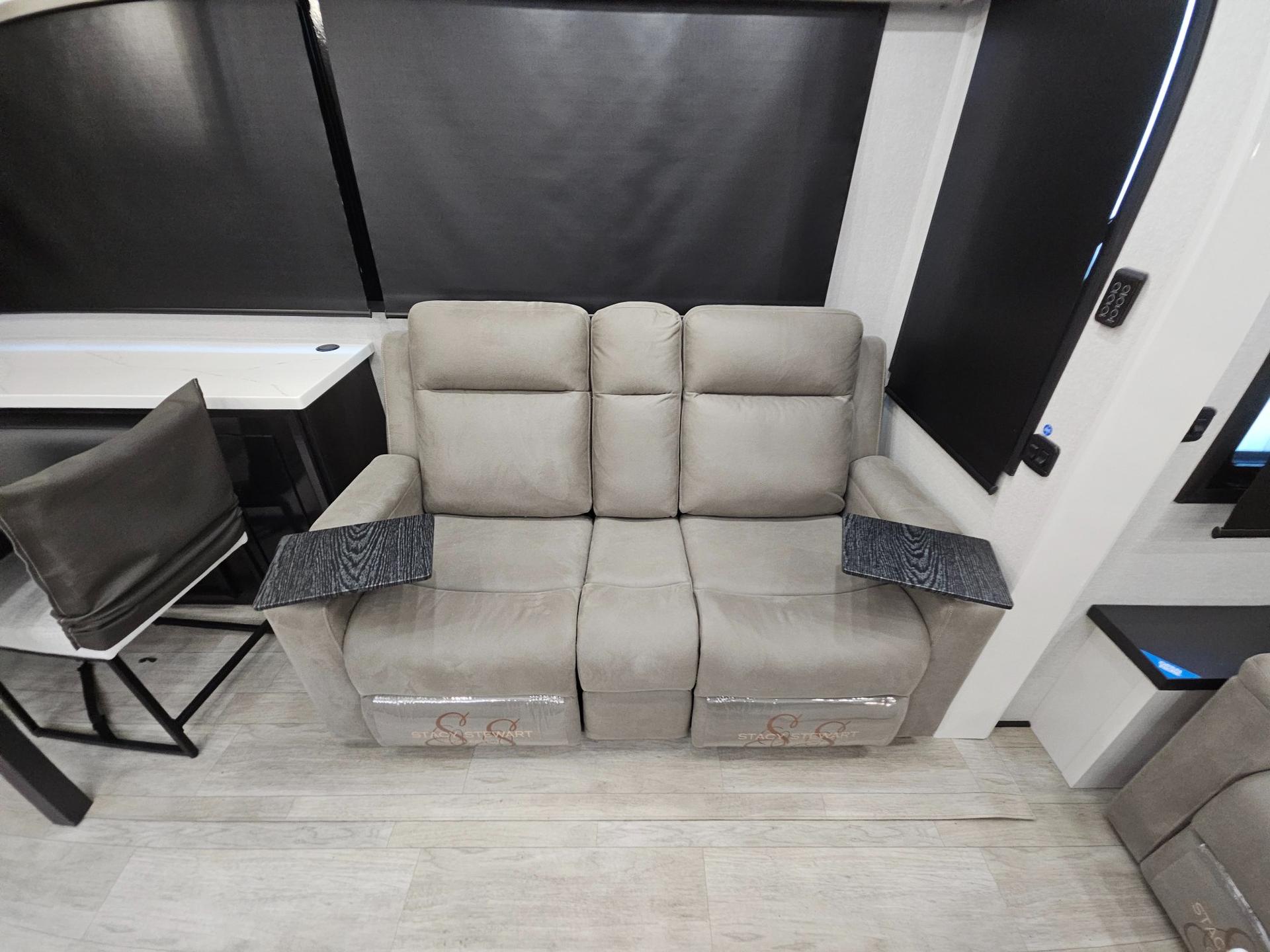 2026 Jayco 2026 Jayco Pinnacle - thumbnail 13