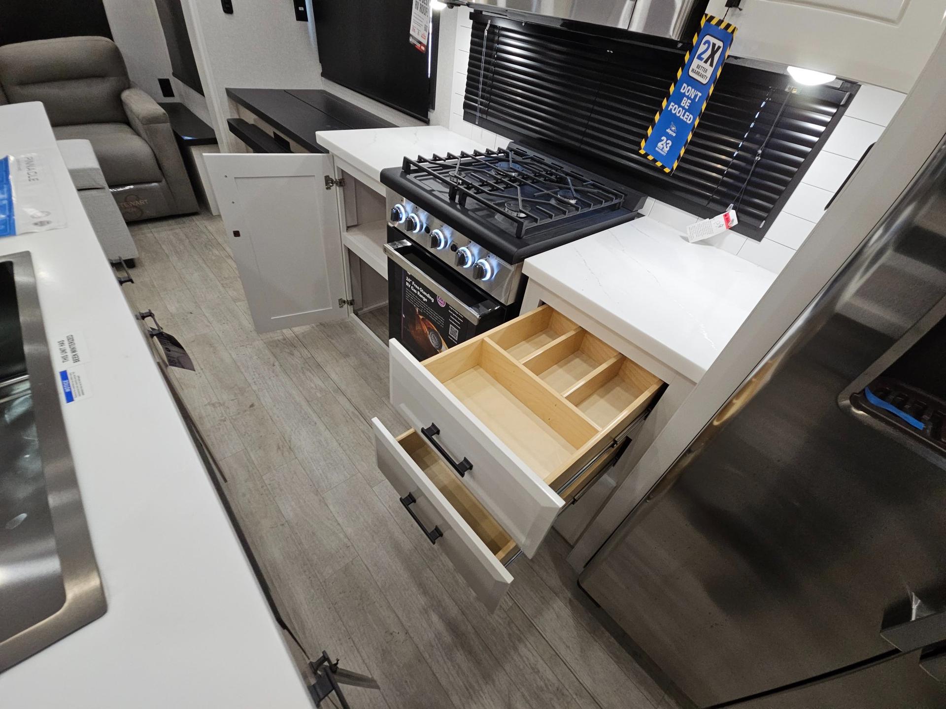 2026 Jayco 2026 Jayco Pinnacle - thumbnail 26